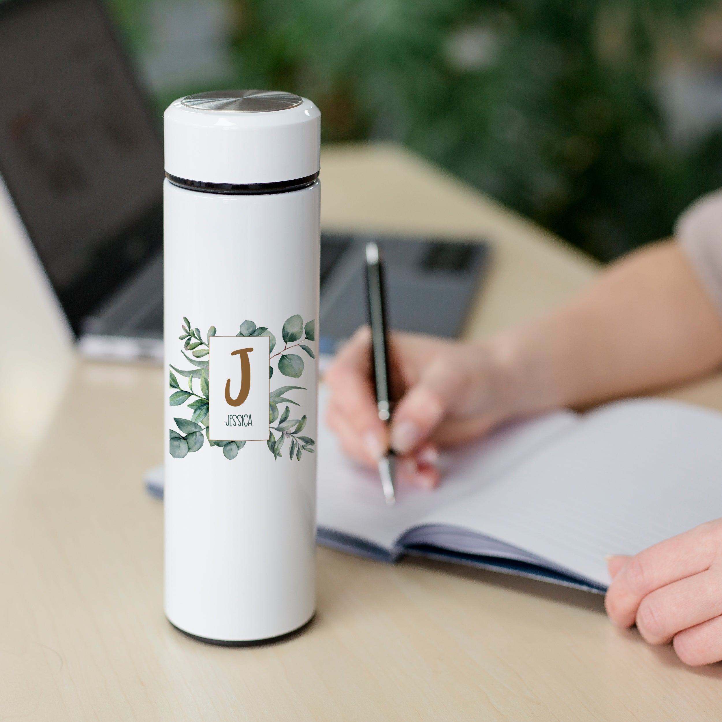 Tee Thermobecher mit personalisierbarem Design