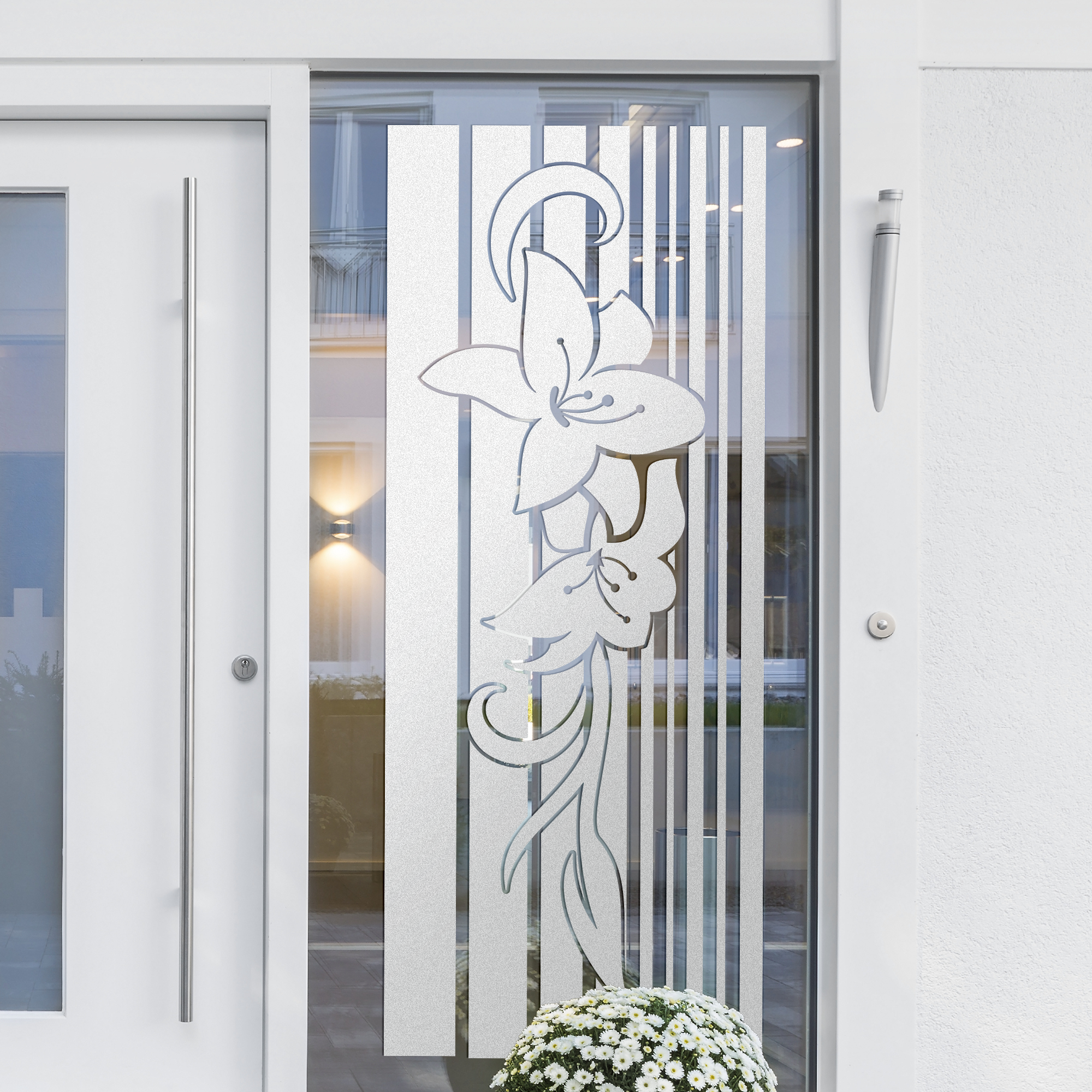 Fensterfolie mit Blumenmotiv