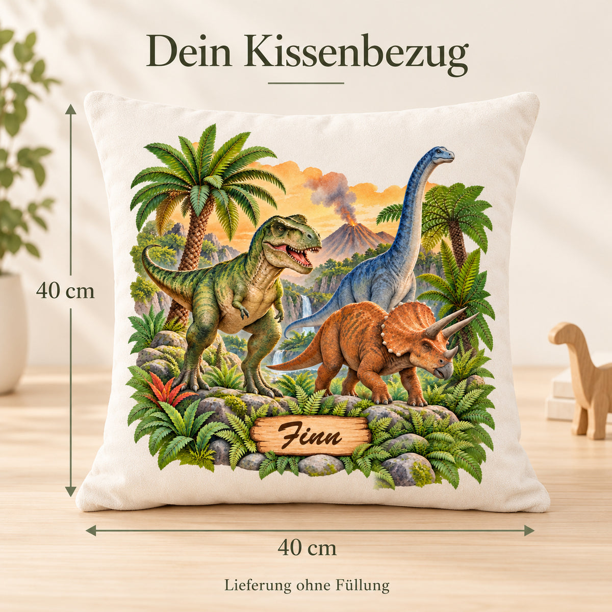 Dinosaurier-Kissenbezug Vulkantal, 40 × 40 cm, mit Beispielname Finn – Abmessungen.