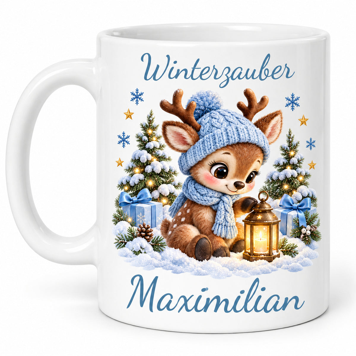 Tasse Rentier mit Namen – Mit Laterne Hellblau – Produktansicht 2, Beispielname Maximilian