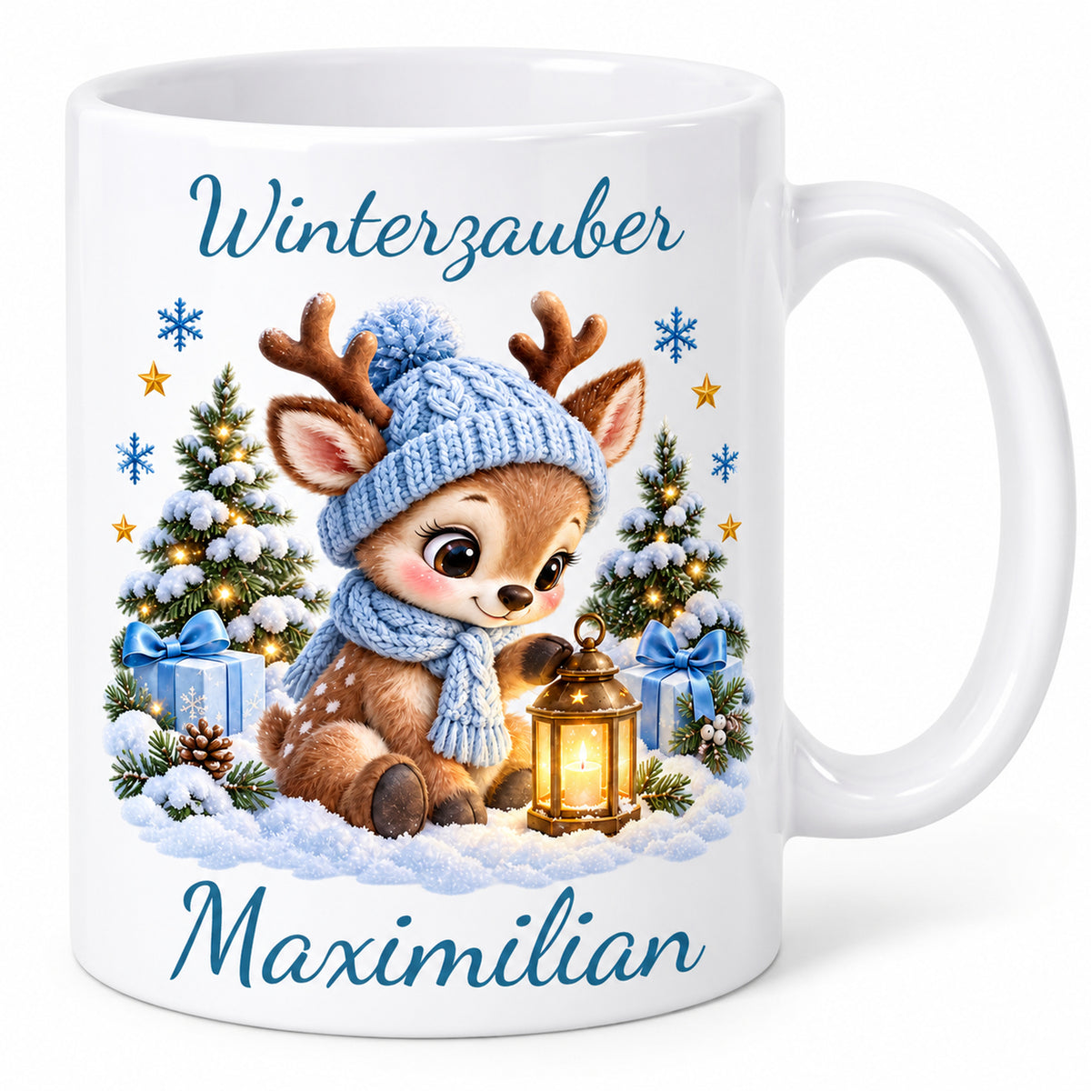 Tasse Rentier mit Namen – Mit Laterne Hellblau – Produktansicht 3, Beispielname Maximilian