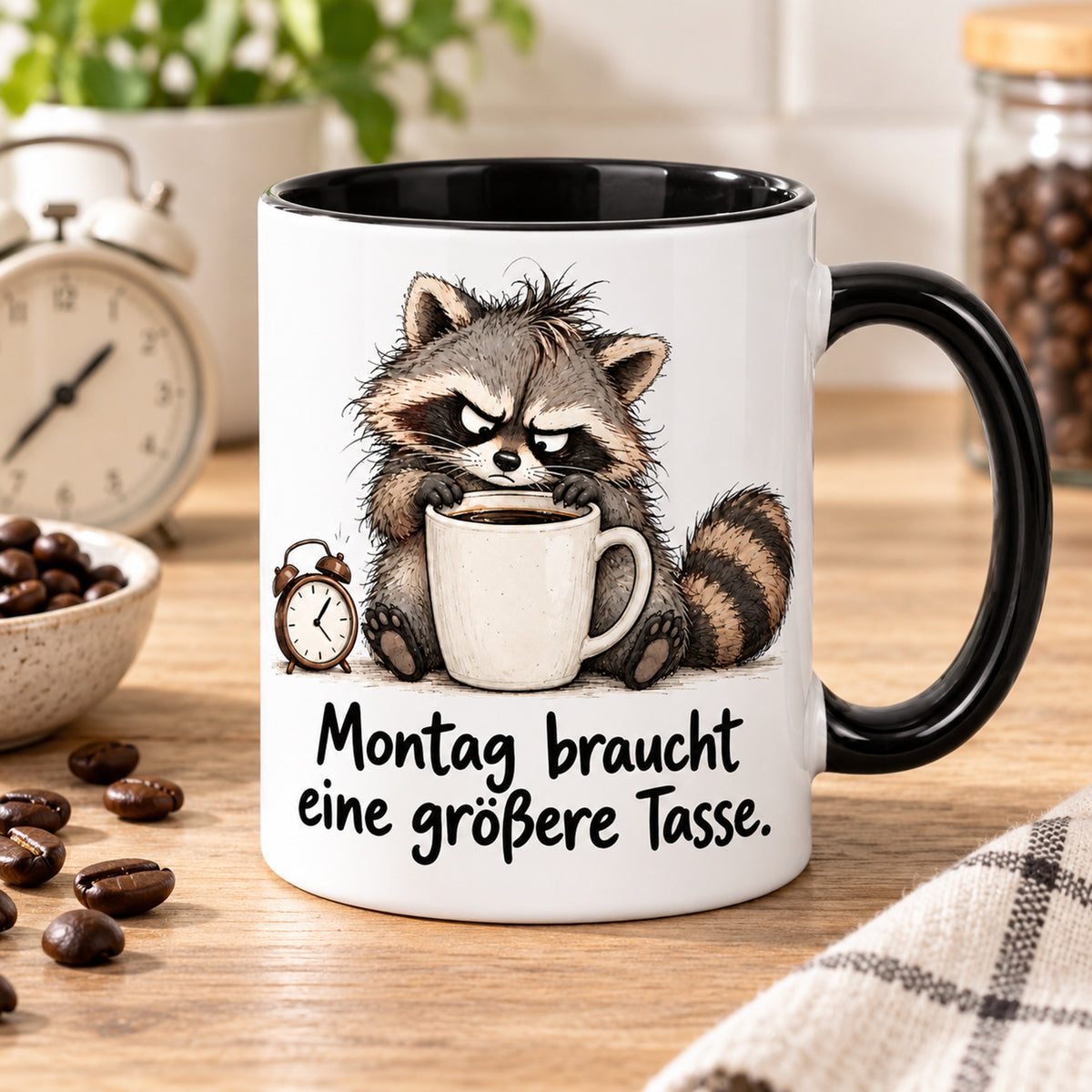 Waschbär-Tasse Montag, Ansicht 8, weiß mit schwarzem Henkel und schwarzer Innenseite