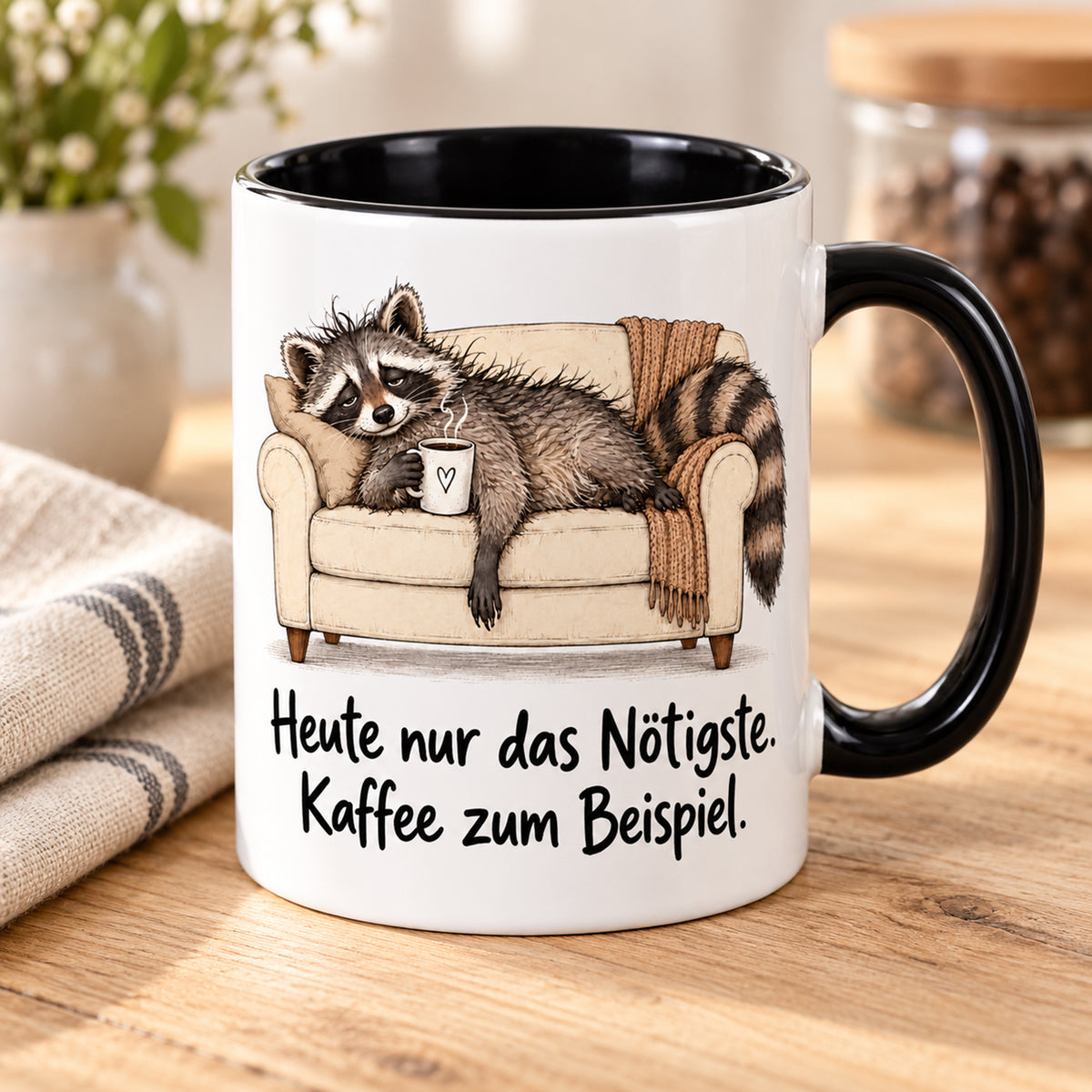 Waschbär-Tasse Überlebensmodus, Ansicht 3, weiß mit schwarzem Henkel und schwarzer Innenseite