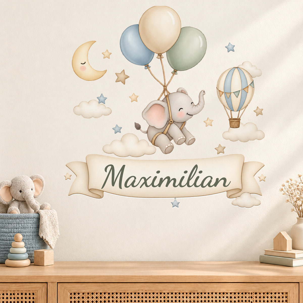 Wandtattoo Elefant mit Namen im Banner - Babyzimmer an der Wand