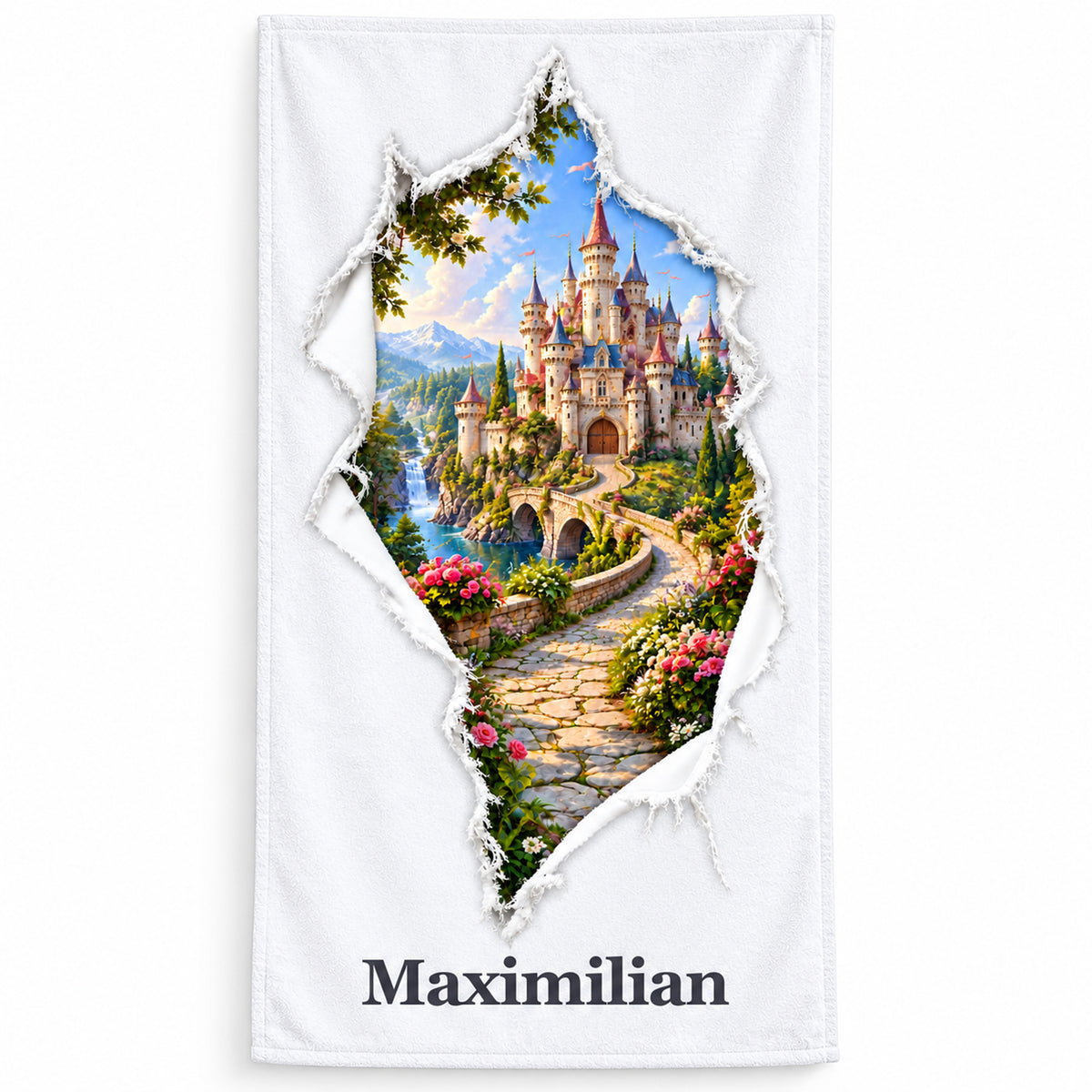 Weißes Handtuch mit Märchenschloss-Motiv als gedruckte Riss-Illusion und Wunschname unter der Szene.