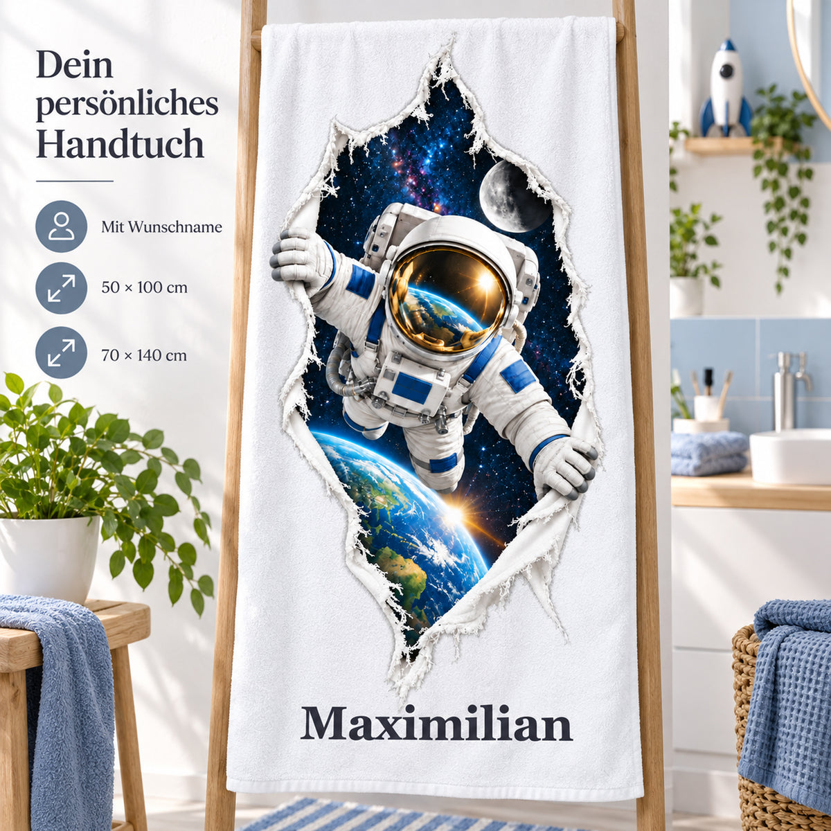 Handtuch mit Astronaut-Motiv, Wunschname und Angaben zu den beiden wählbaren Größen.