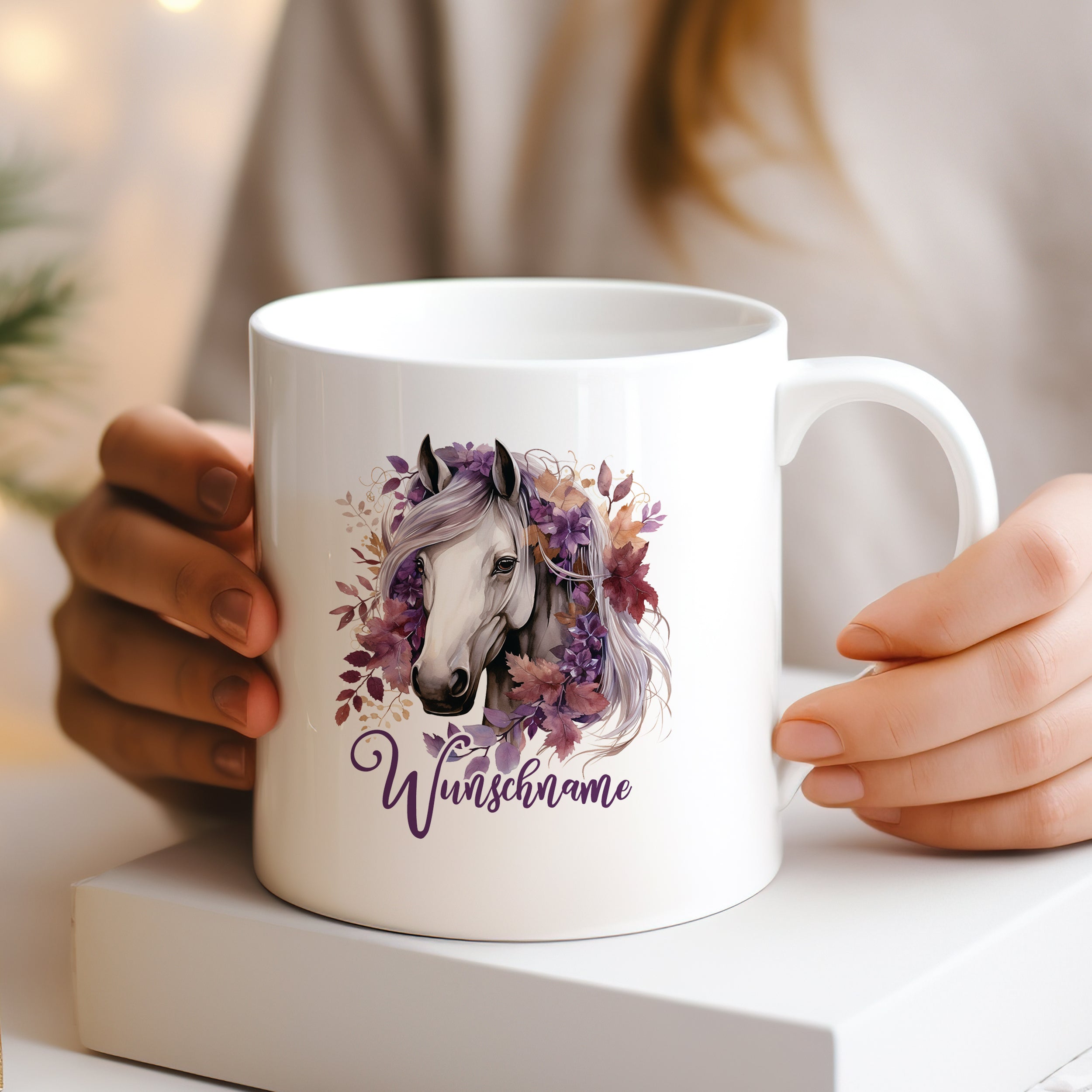 Personalisierte Tasse Pferd in Lila