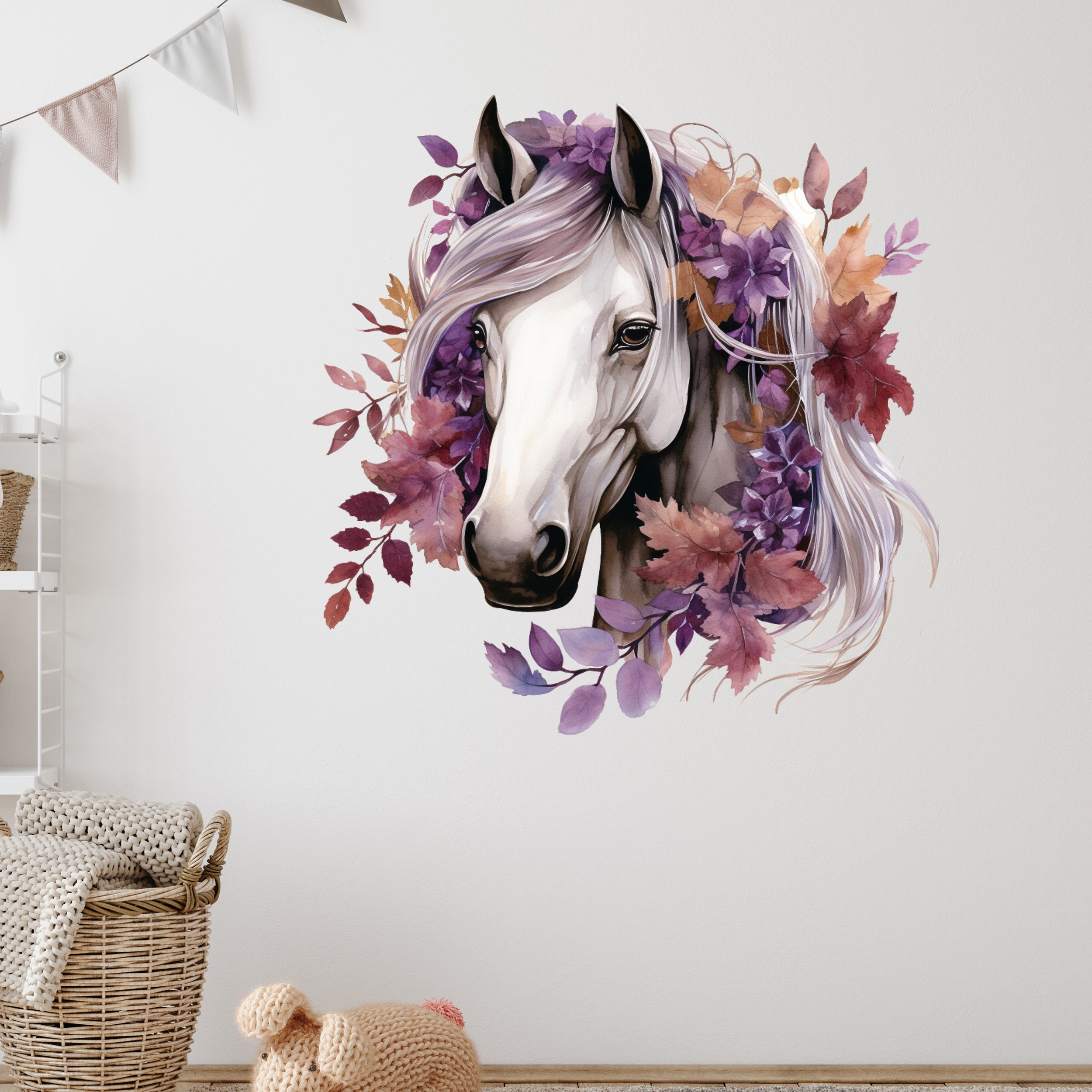 Wandtattoo Pferd mit floralen Akzenten