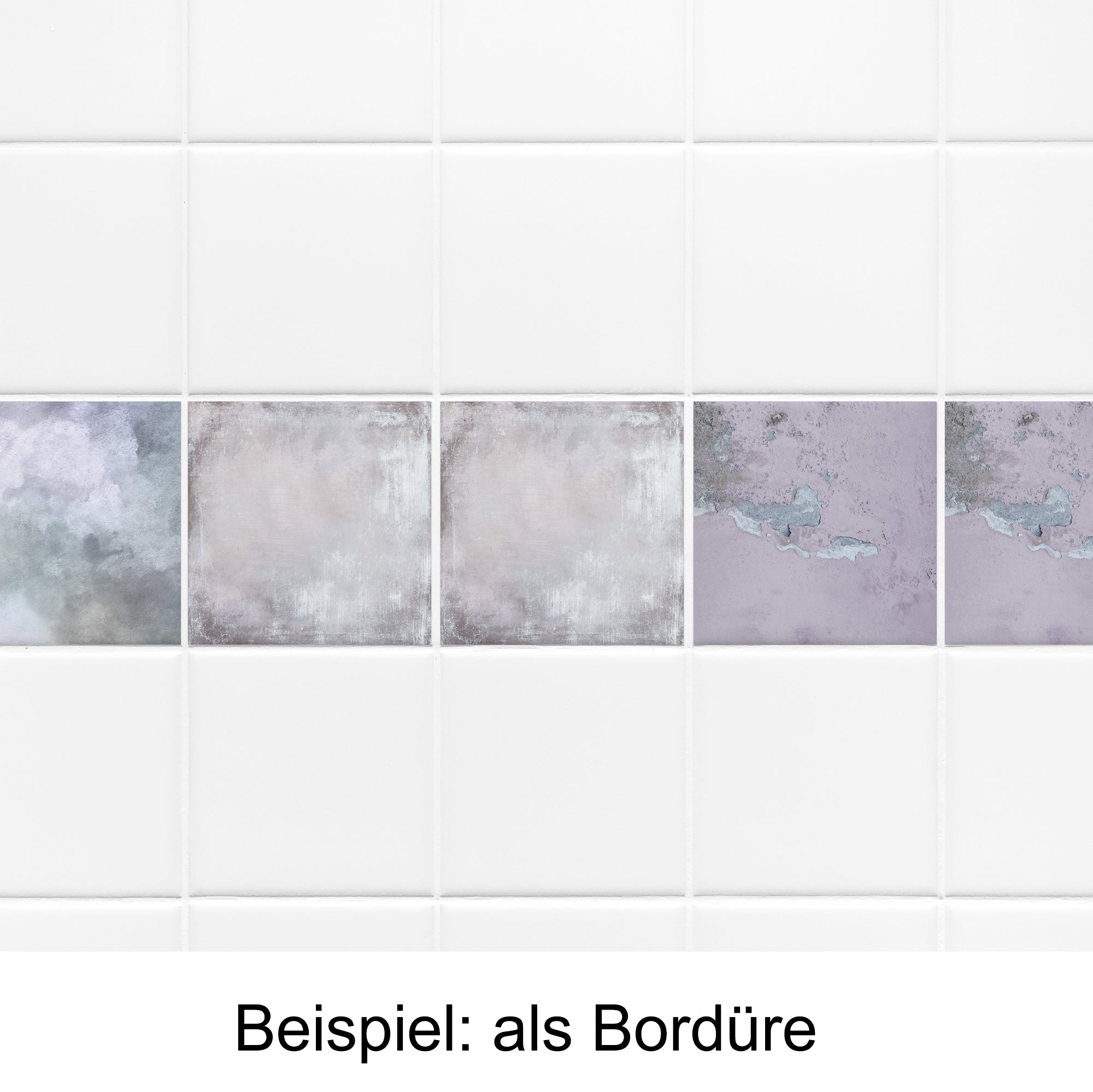 Fliesenbordüre in Grau- und Lilatönen mit abstrakten Mustern.