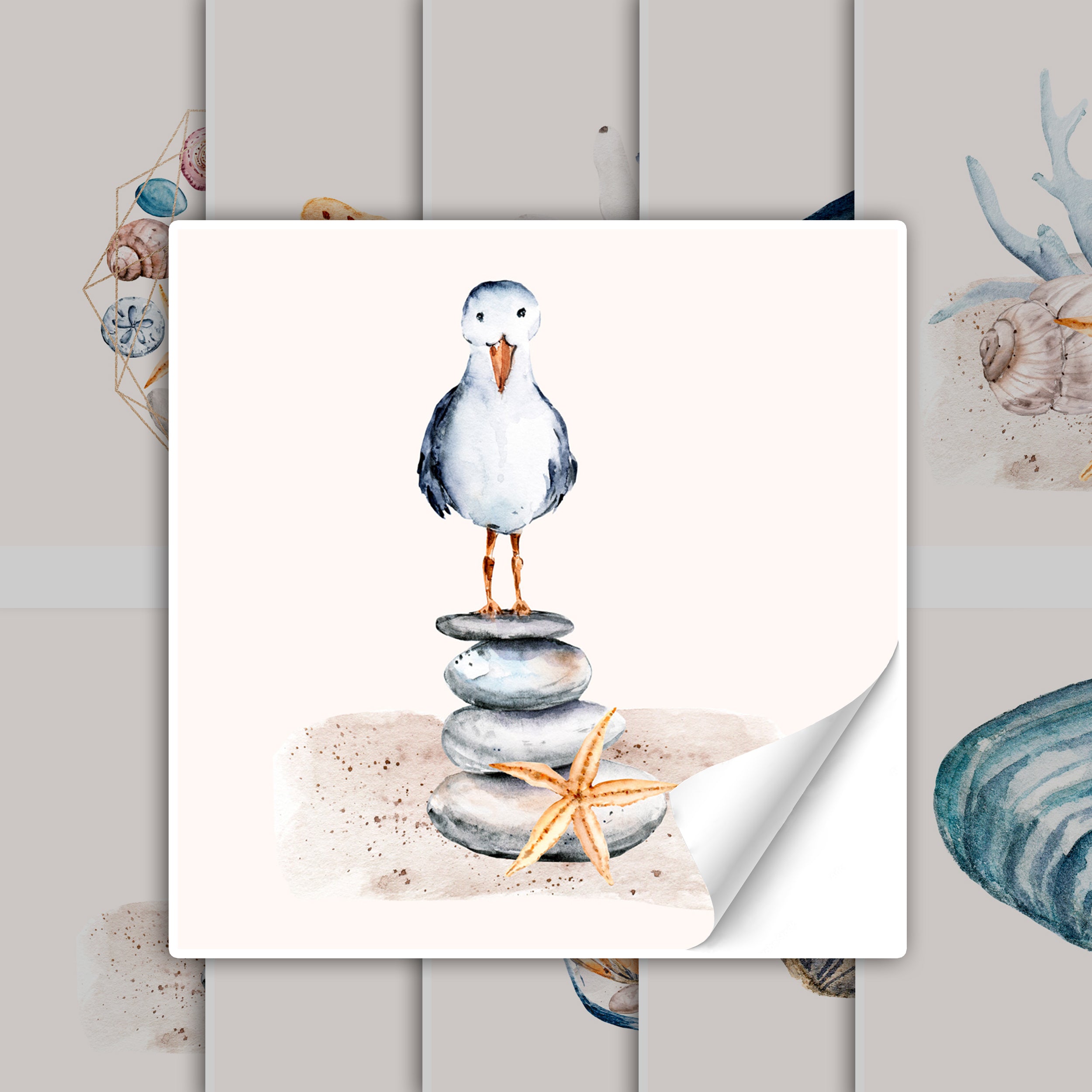 Möwe auf Steinen mit Seestern, sanfte Farben.