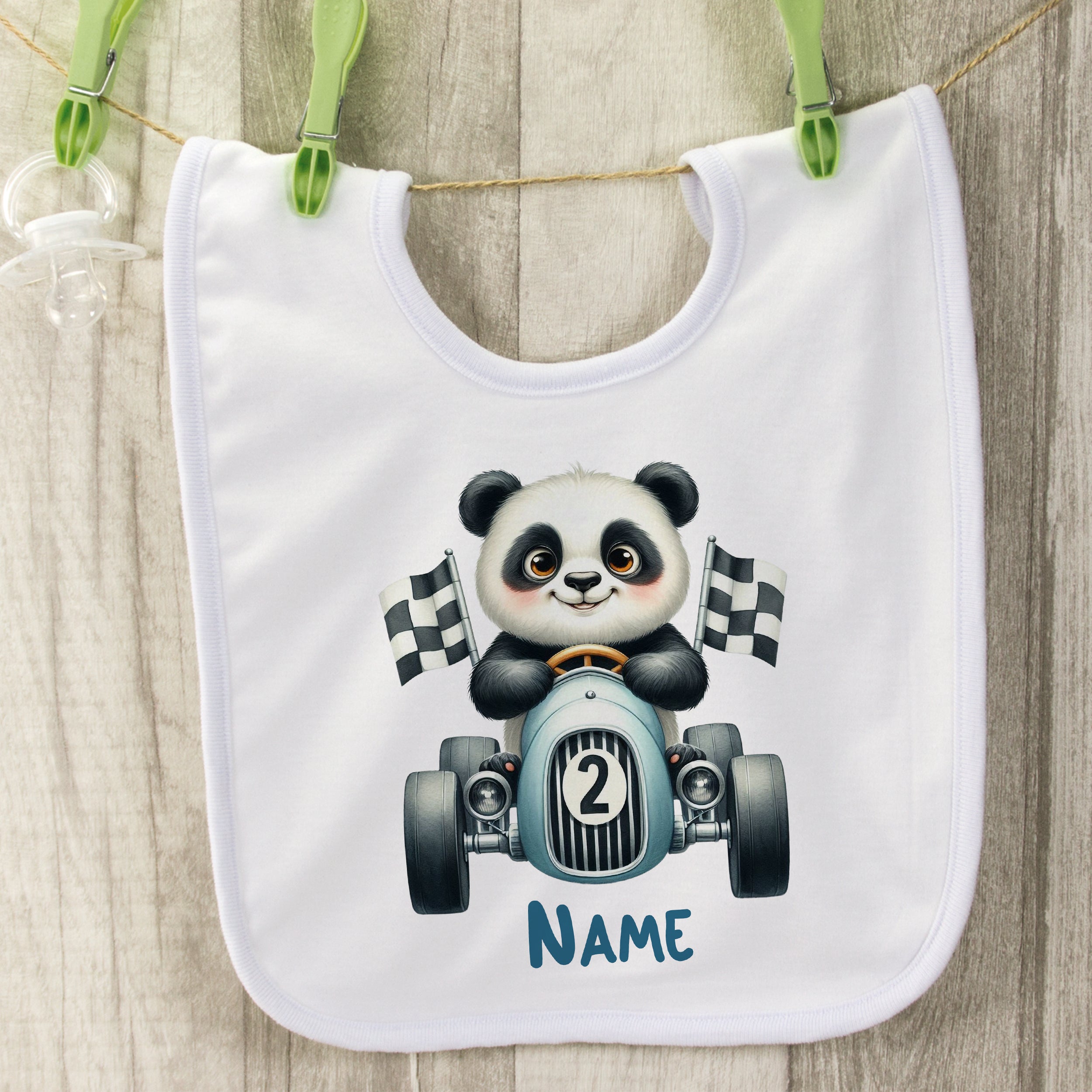 Baby Lätzchen Panda im Rennauto