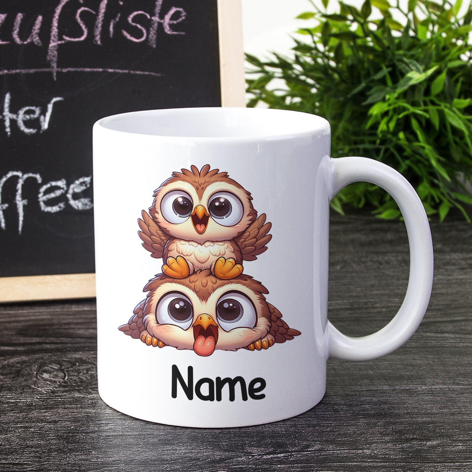 Tasse mit zwei süßen Eulen