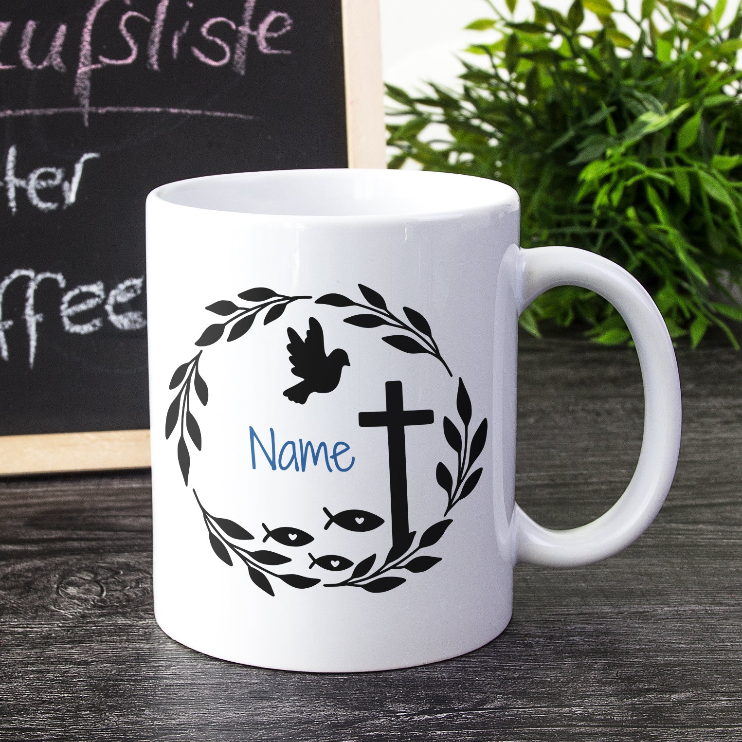 Tasse mit Taube und Kreuz - Ein Zeichen des Glaubens
