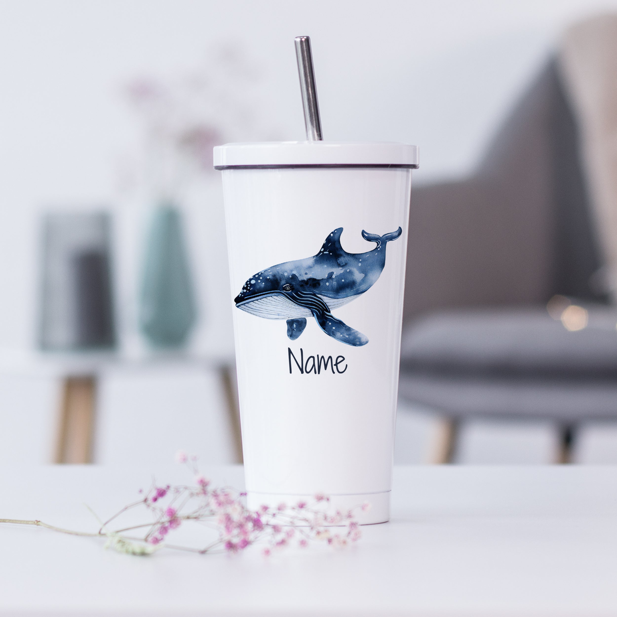 Trinkbecher mit Wal-Motiv