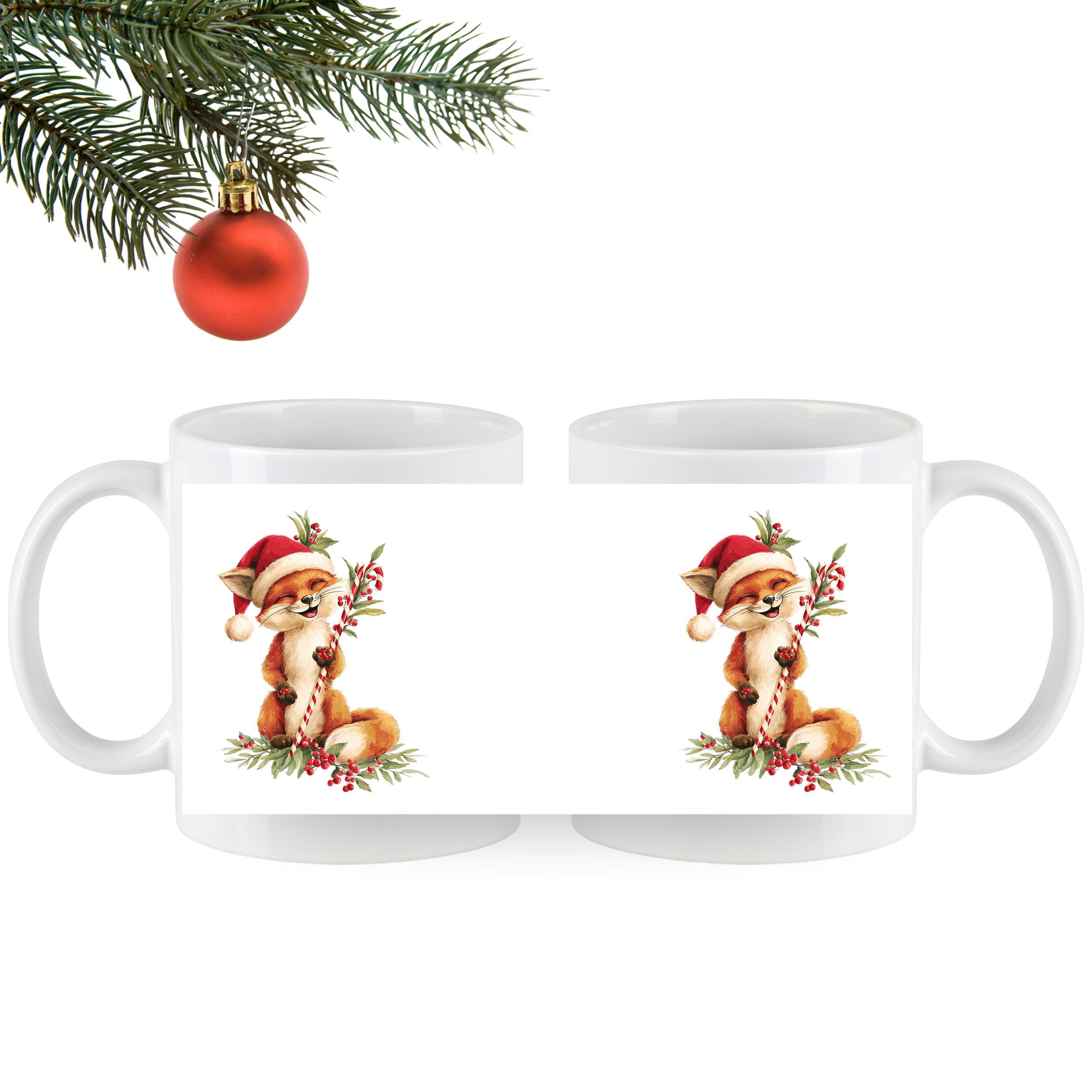 Weiße Tassen mit Weihnachtsfuchs und rotem Hut.