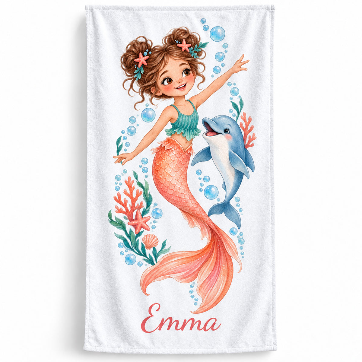 Weißes Handtuch mit Meerjungfrauenmotiv Delfinfreundin und Beispielname Emma.