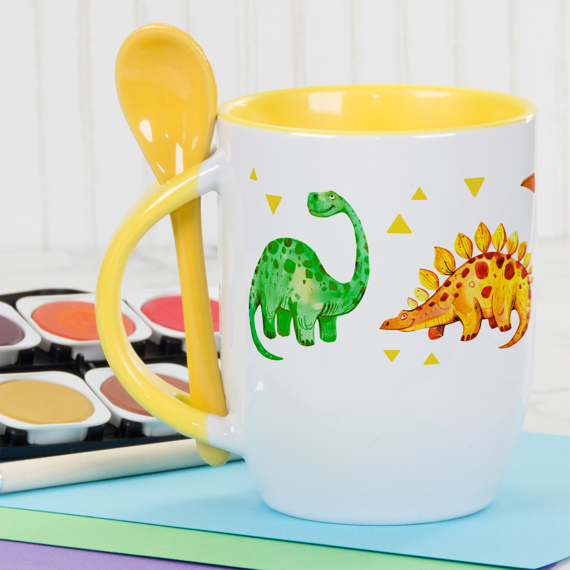Tasse mit Löffel Dinos