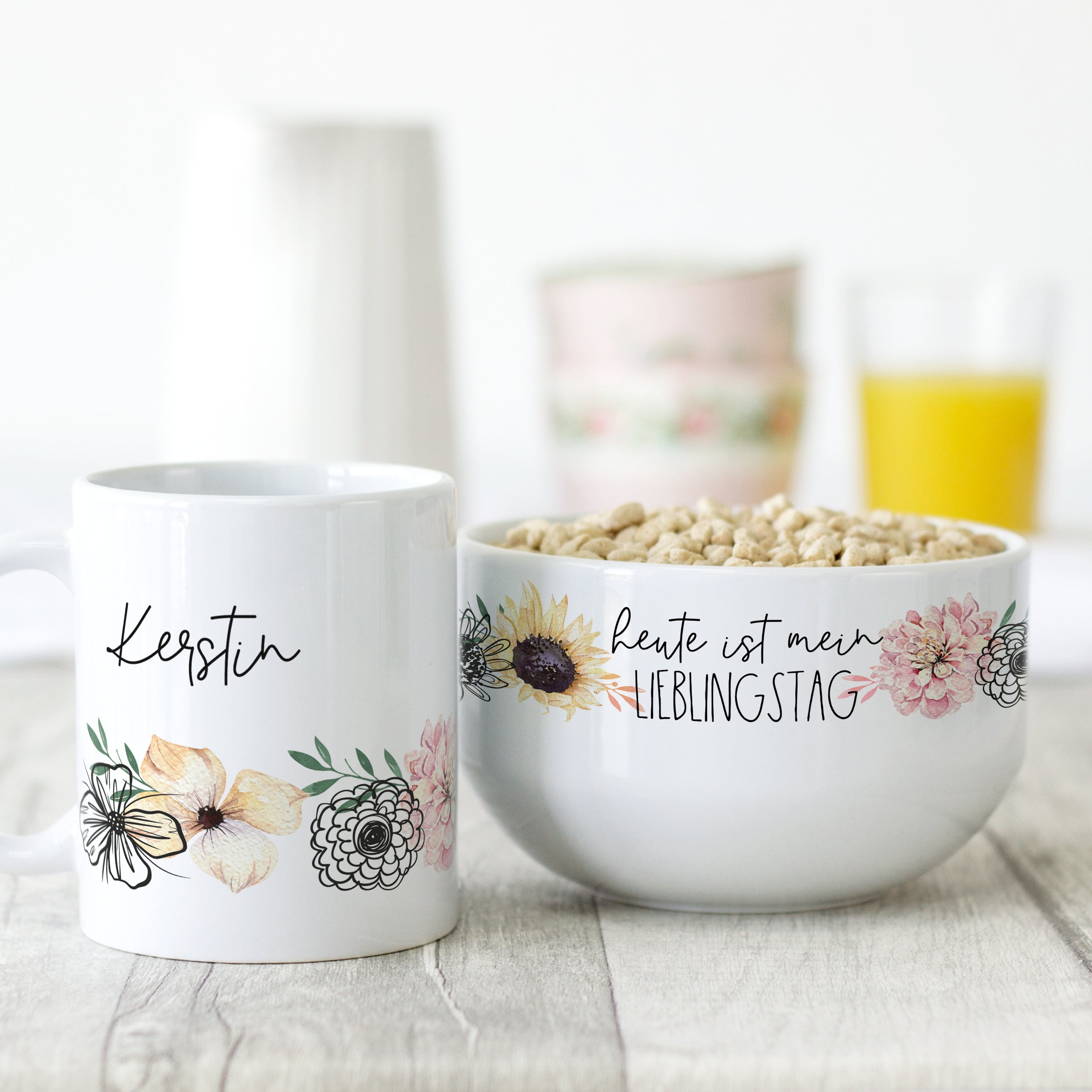 Frühstücksset mit Blumenmotiv