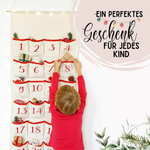 Adventskalender mit roten Akzenten und Geschenken, Kind interagiert.