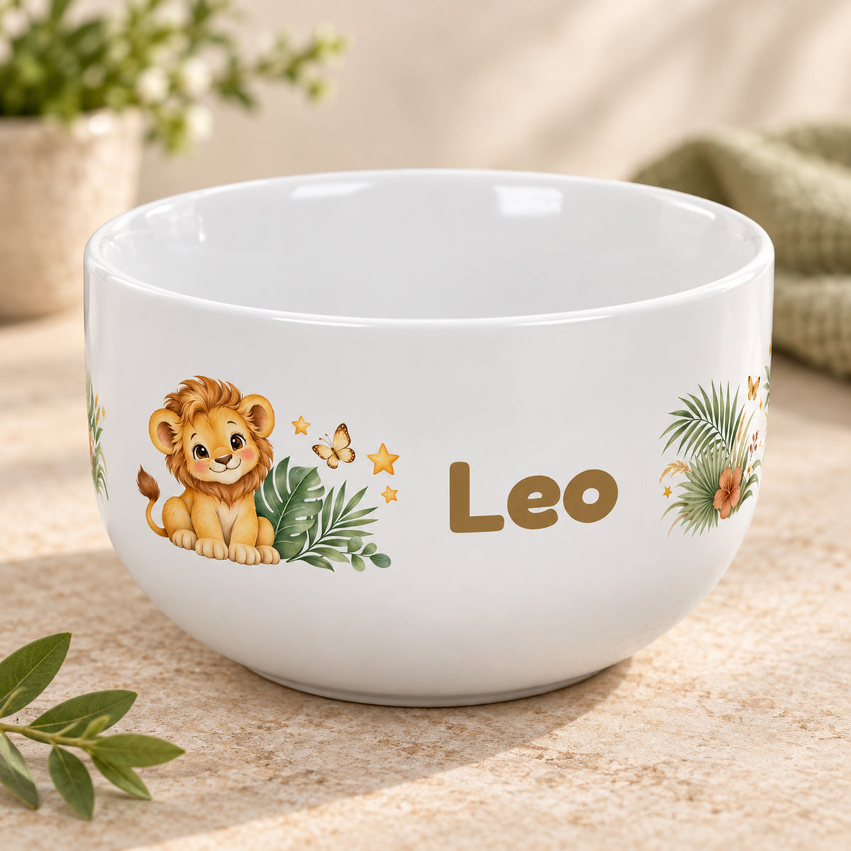Weiße Müslischale mit Löwe-Motiv und Beispielname Leo