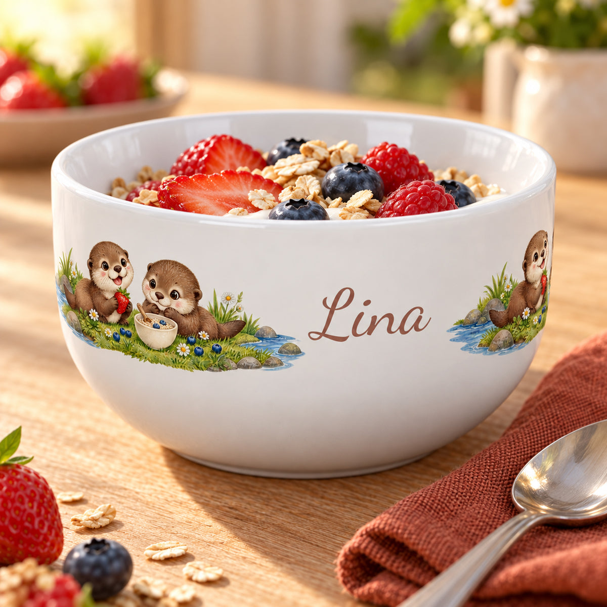 Frühstücksszene mit Müsli und Beeren – Müslischale Otter Kleines Frühstück, Beispielname Lina