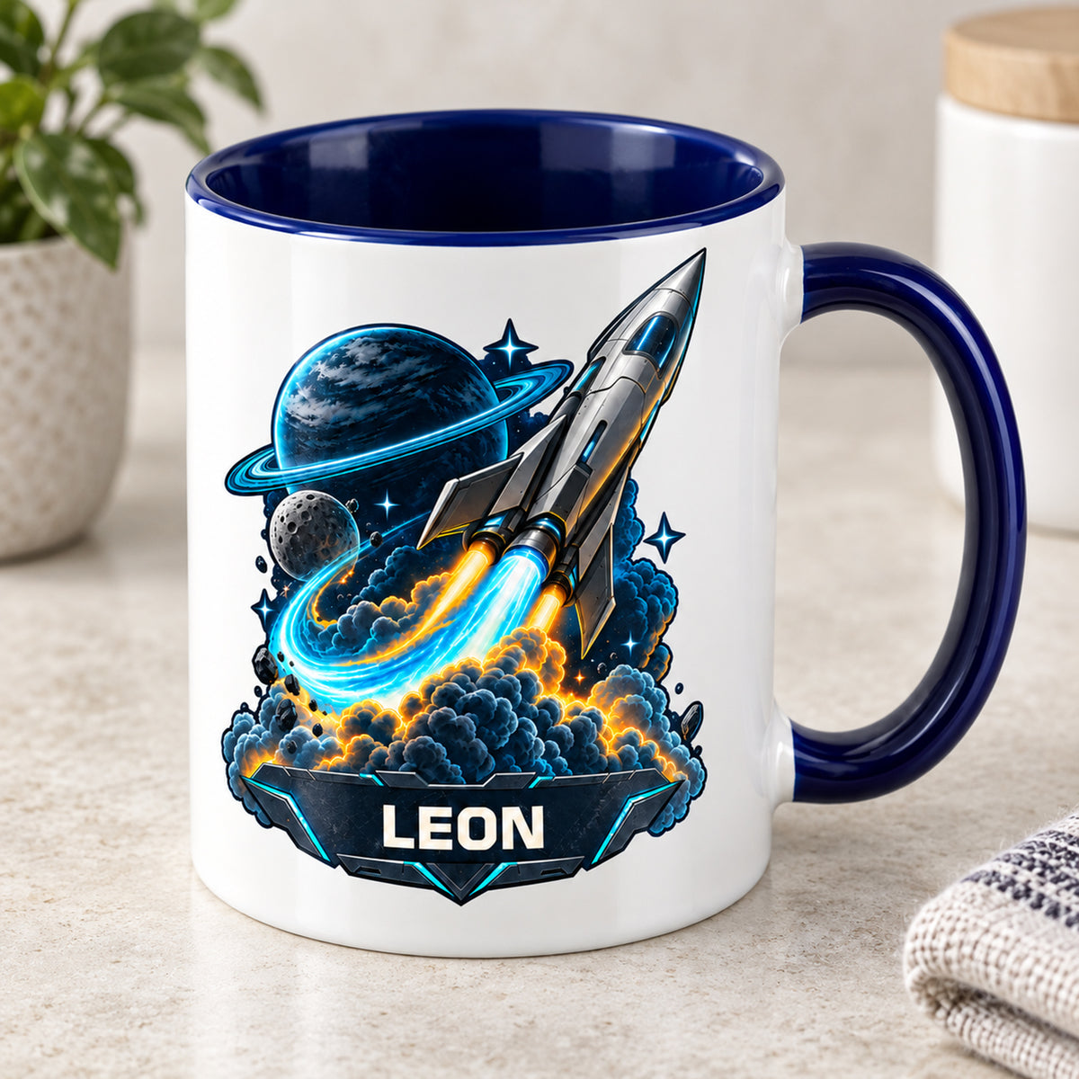 Tasse Neonstart mit sichtbarer dunkelblauer Innenseite