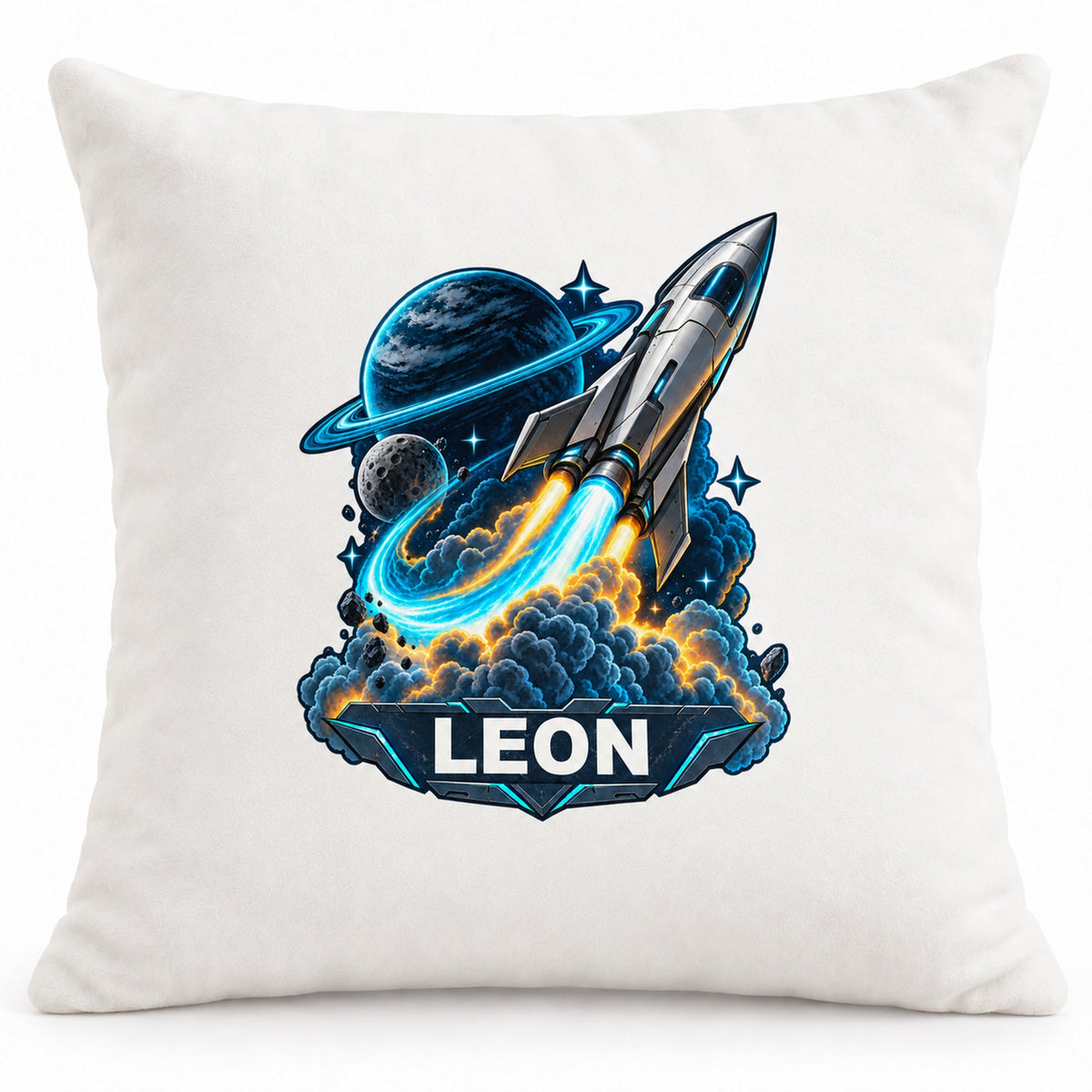 Hauptbild: personalisierter Dekokissenbezug Neonstart mit Rakete und Ringplanet und Beispielname LEON; 40 × 40 cm.