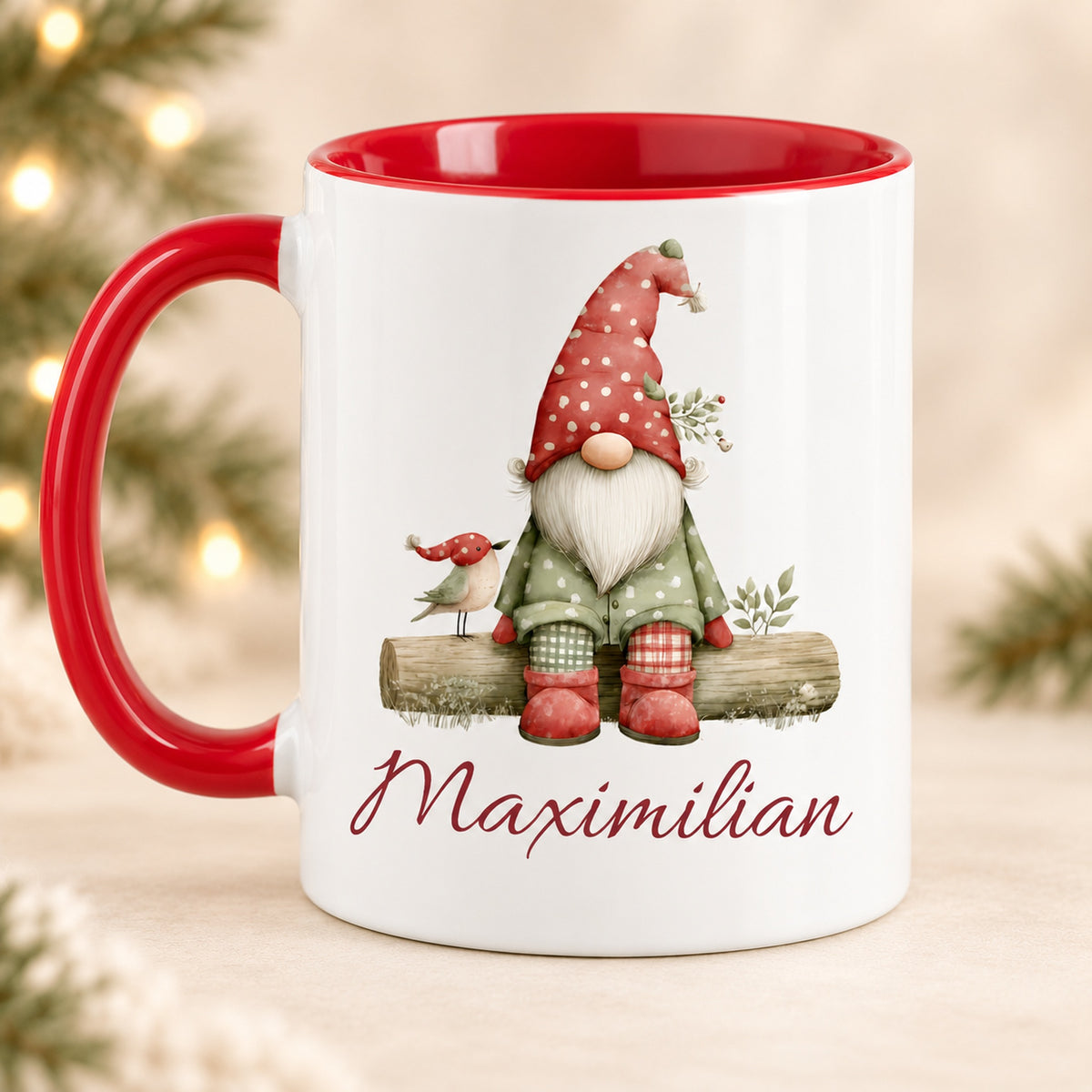 Personalisierte Weihnachtswichtel-Tasse Wintervogel mit roter Innenseite und rotem Henkel – Rückseite mit gleichem Motiv und Namen