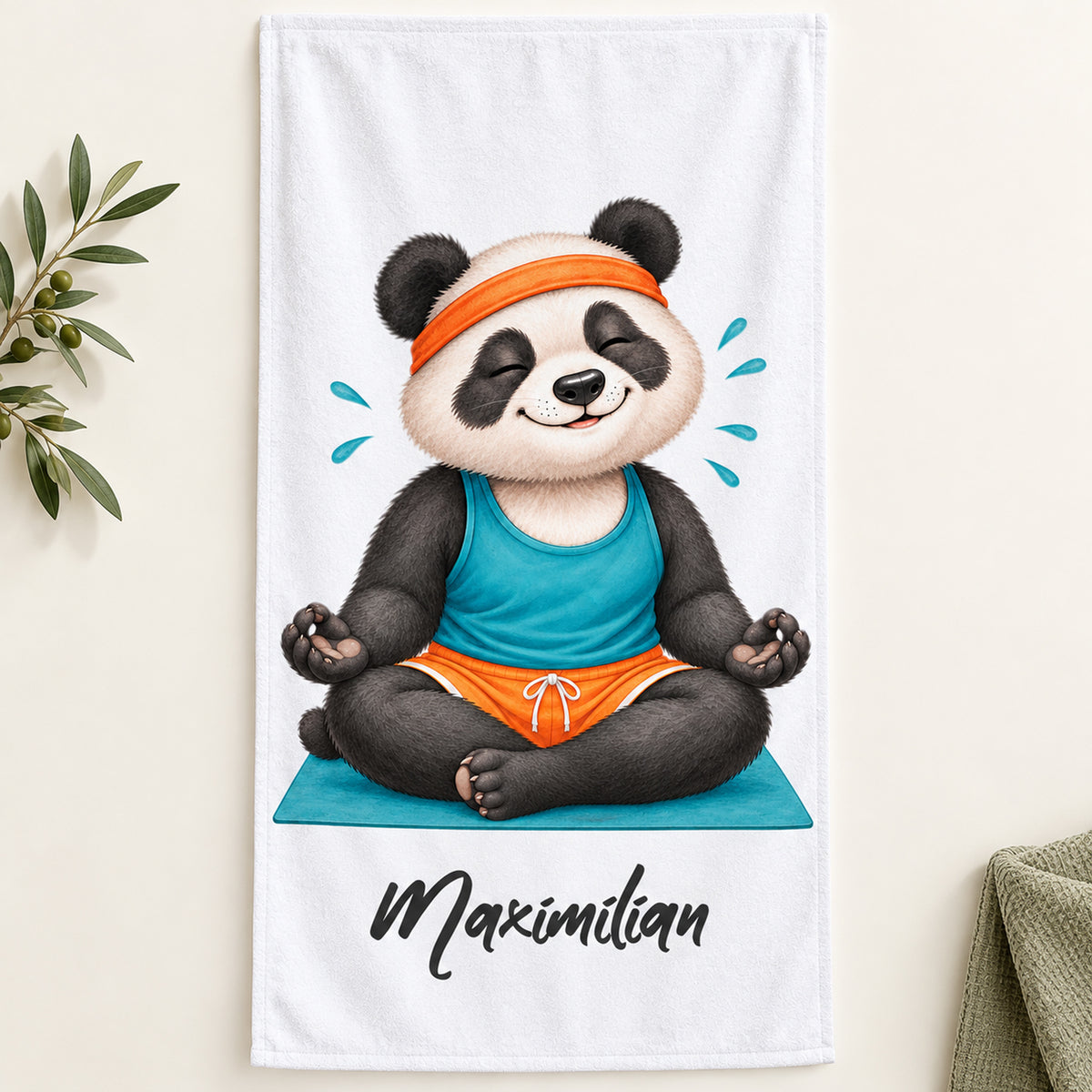 Personalisiertes Handtuch mit Yoga-Panda und Wunschname – Ansicht 1