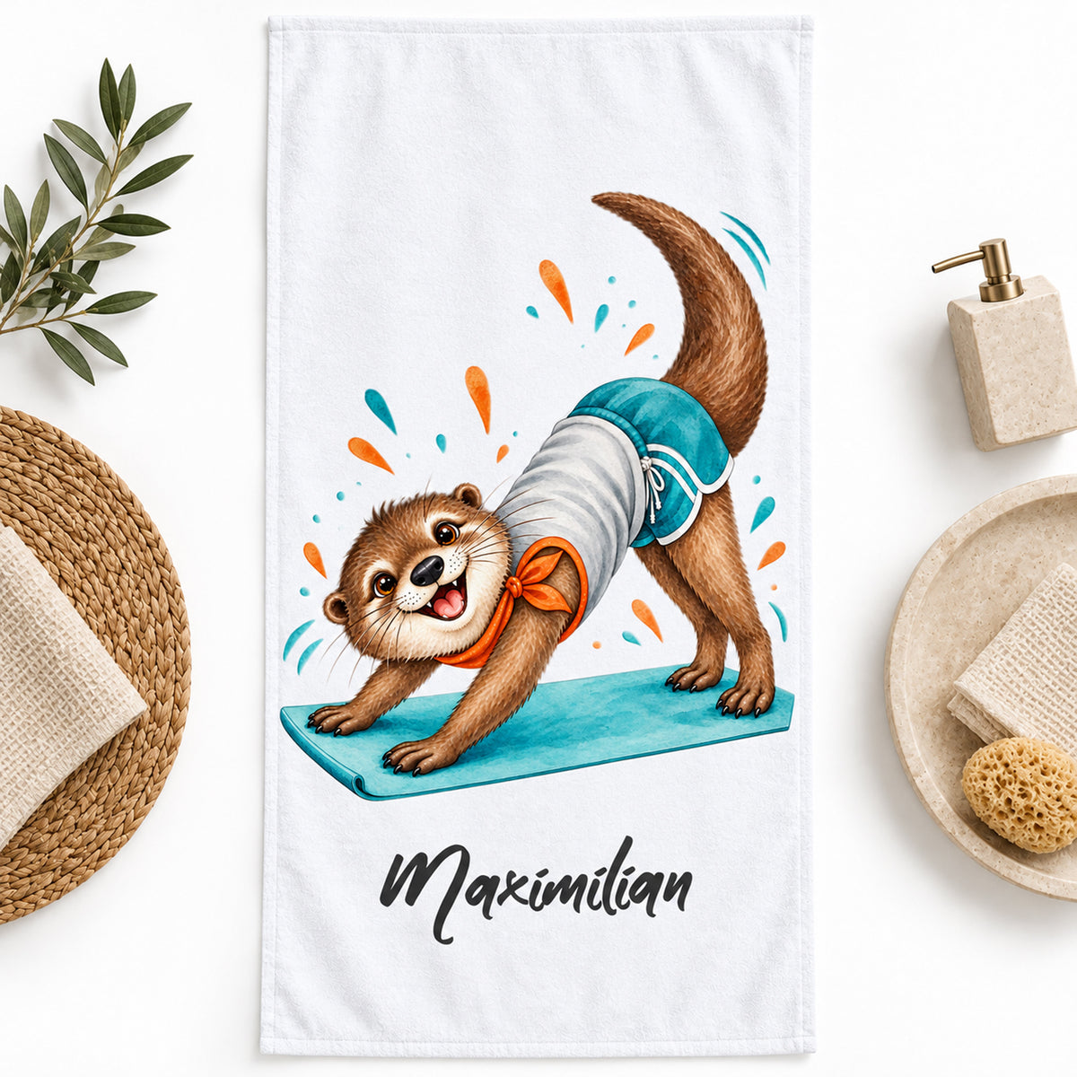 Personalisiertes Handtuch mit Yoga-Otter und Wunschname – Ansicht 1