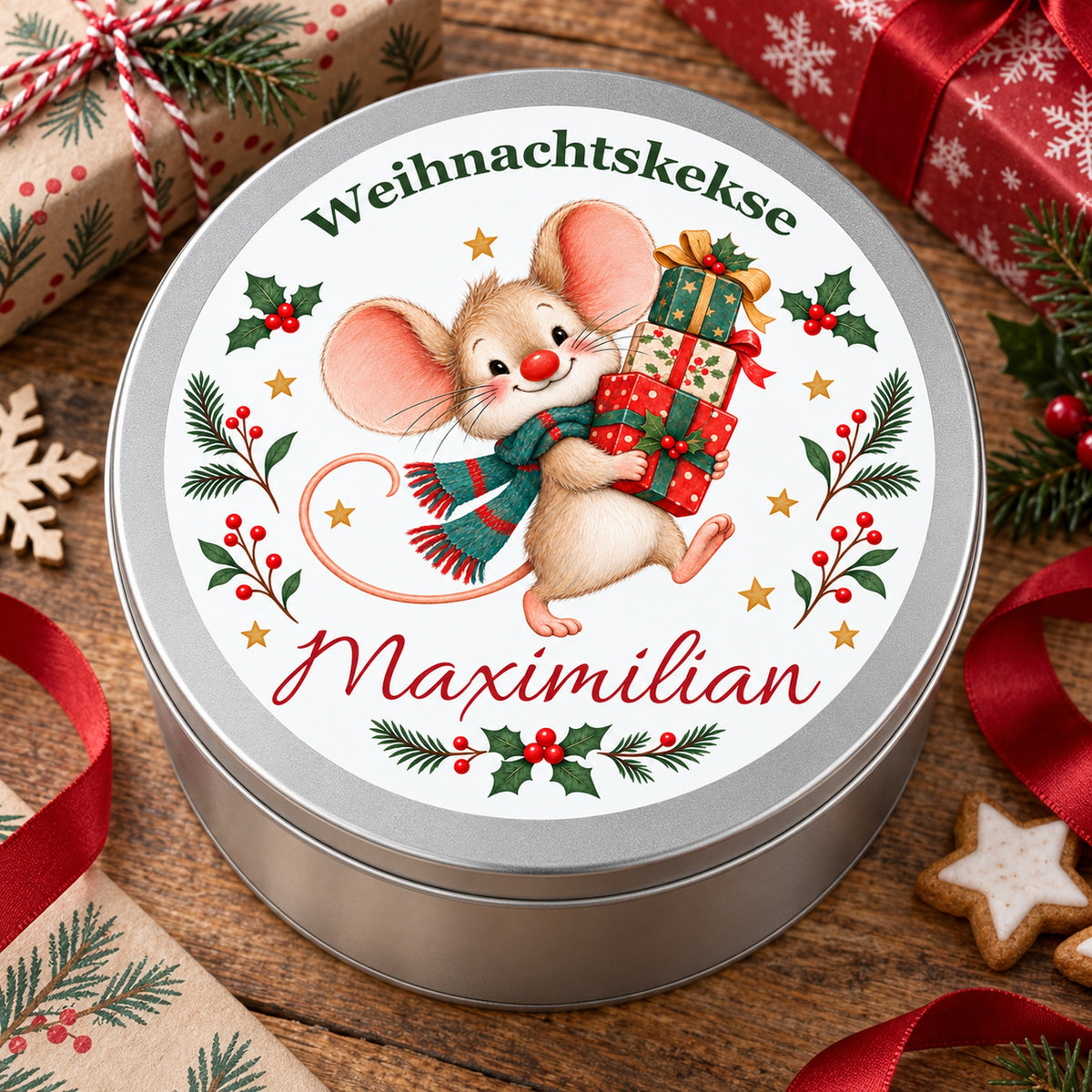 Keksdose Weihnachtsmaus Geschenke mit Wunschname in weihnachtlicher Umgebung