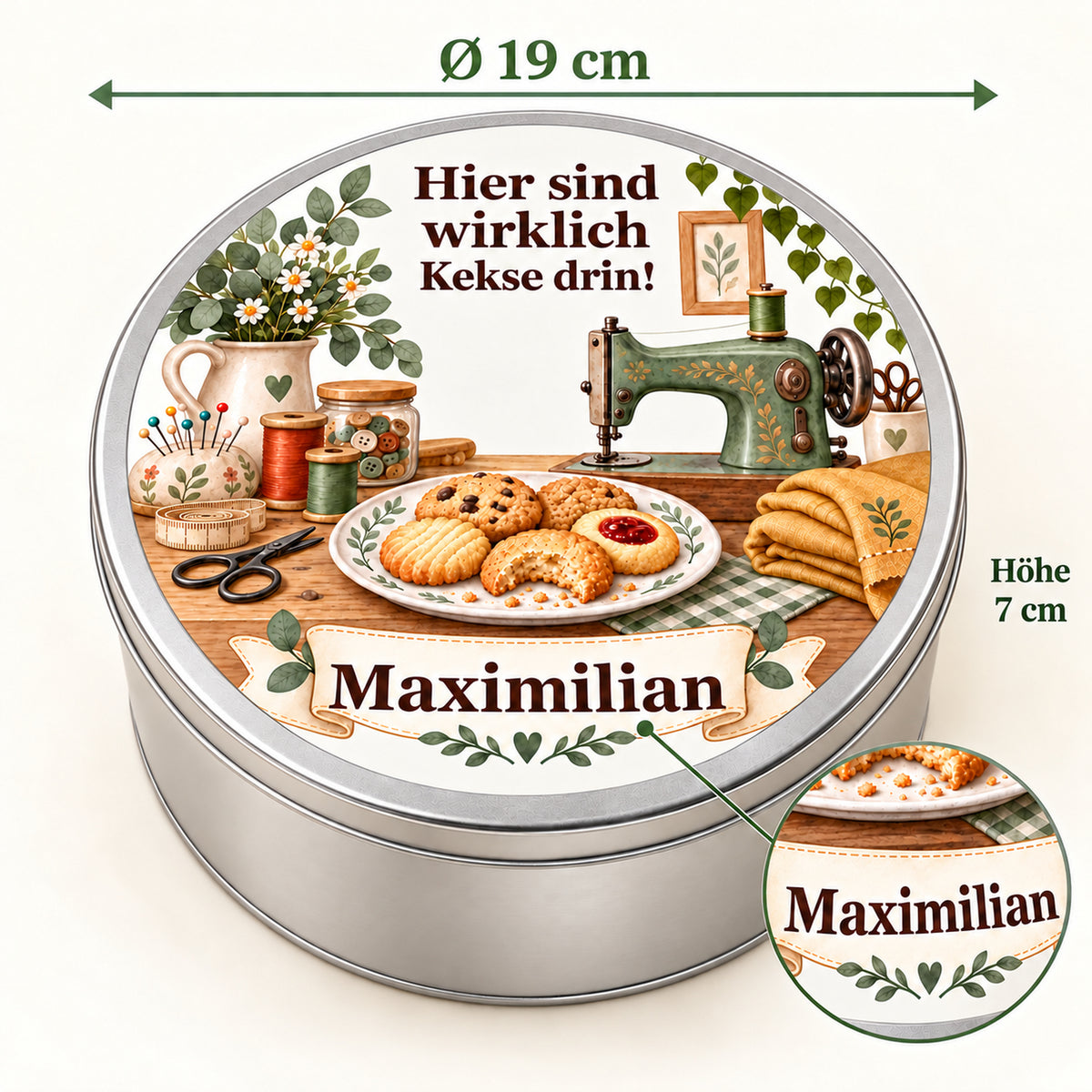 Runde Keksdose mit grüner Nähmaschine, Maßangaben und vergrößertem Druckdetail