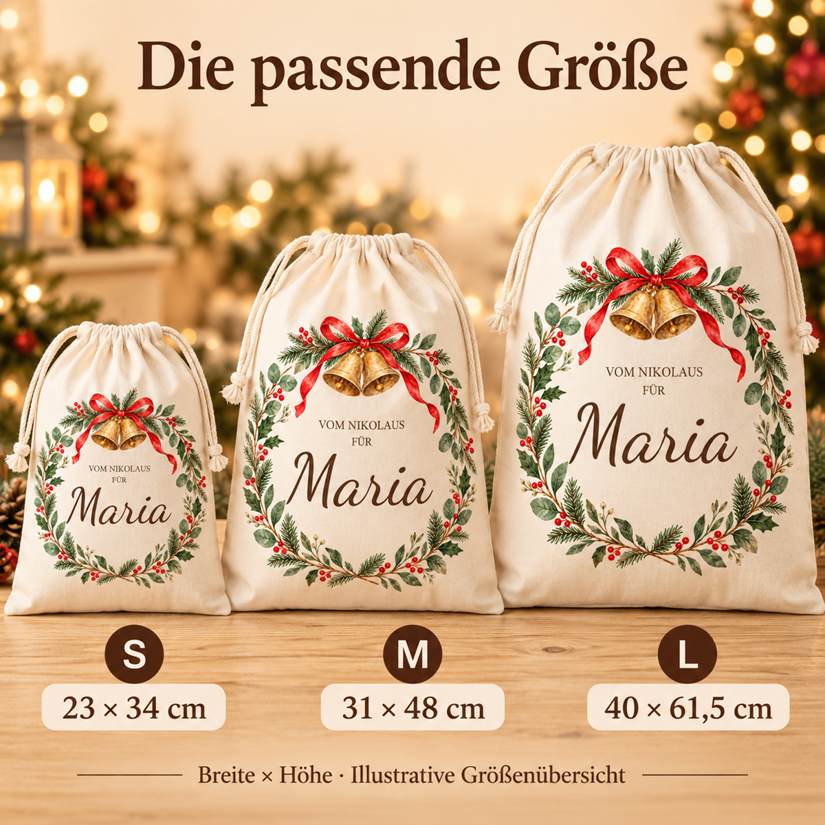 Drei Nikolaussäcke mit Glöckchenkranz in den illustrierten Größen S 23 × 34 cm, M 31 × 48 cm und L 40 × 61,5 cm.