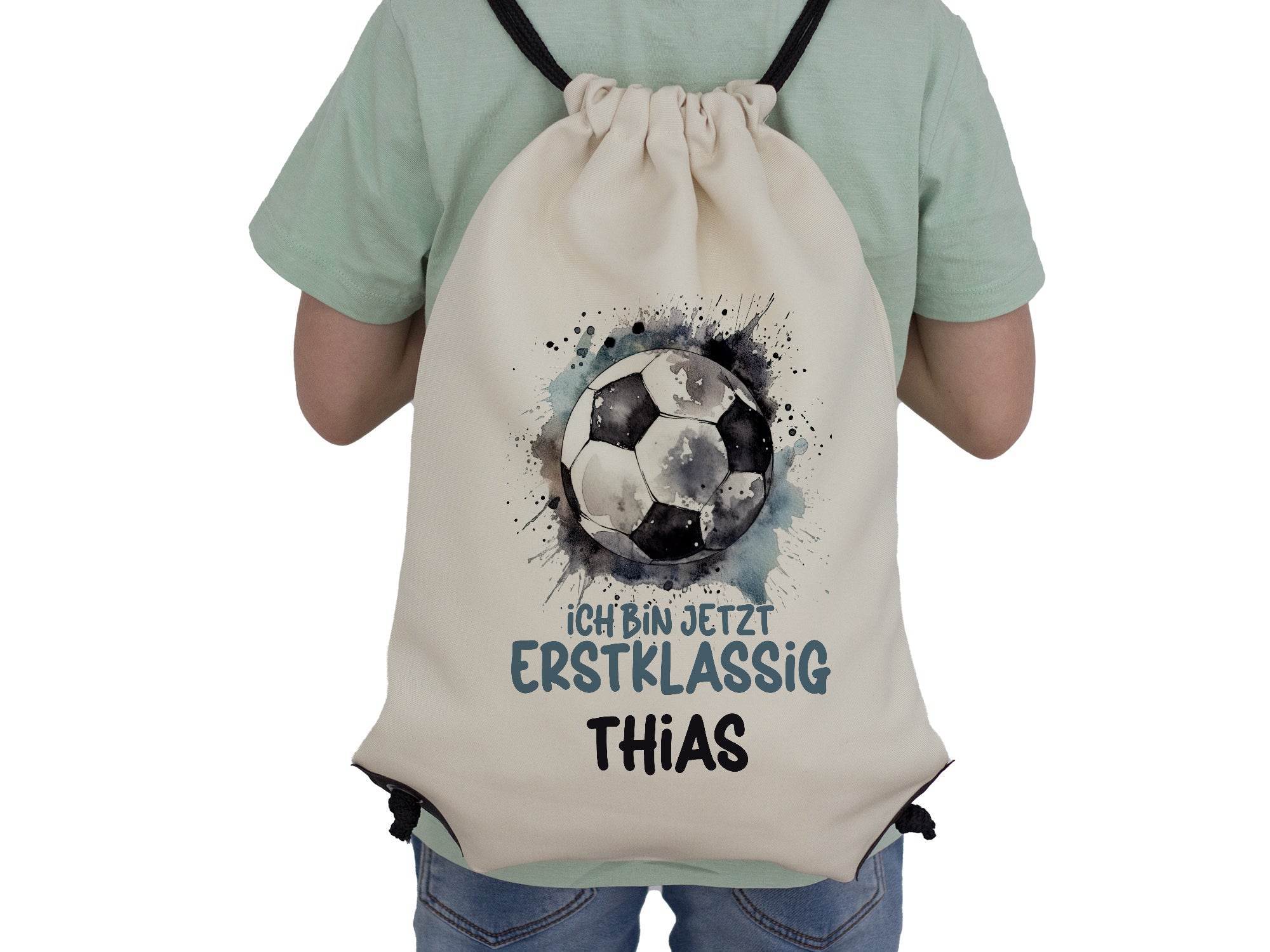 Beige Rucksack mit Fußball-Design und personalisiertem Text.