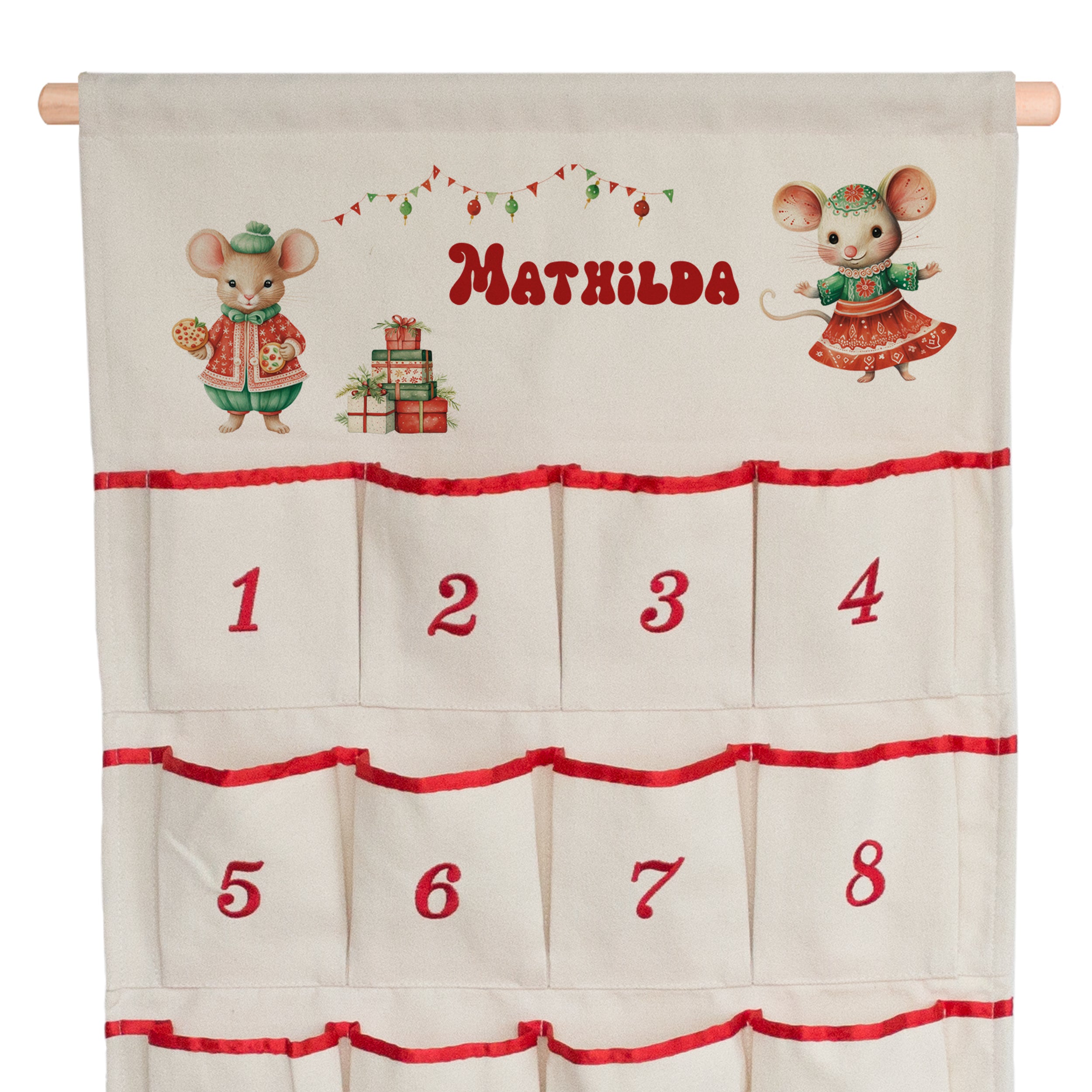 Adventskalender mit Mäusen, cremefarben, rote Akzente.