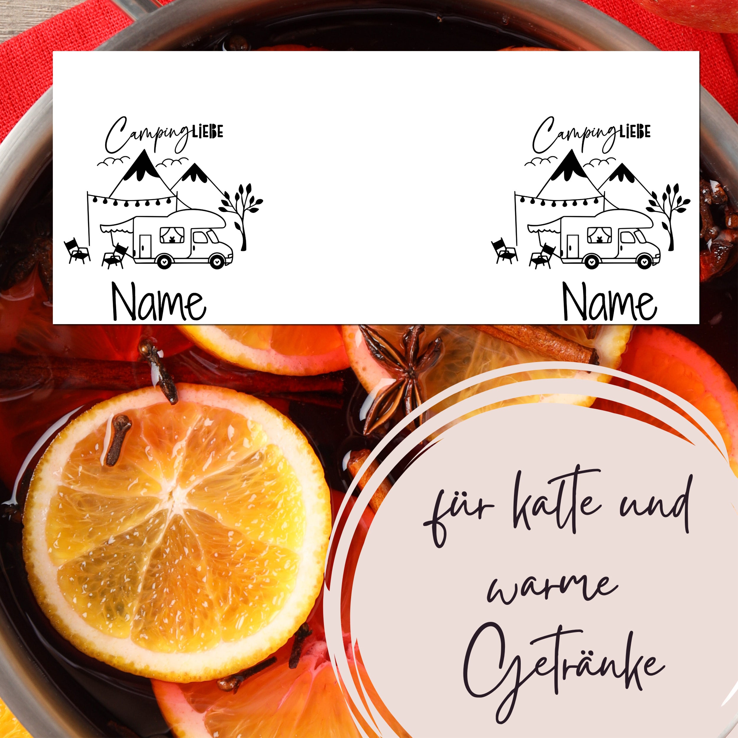 Camping-Themenetikett mit orangefarbenen Zitrusfrüchten und Getränken.
