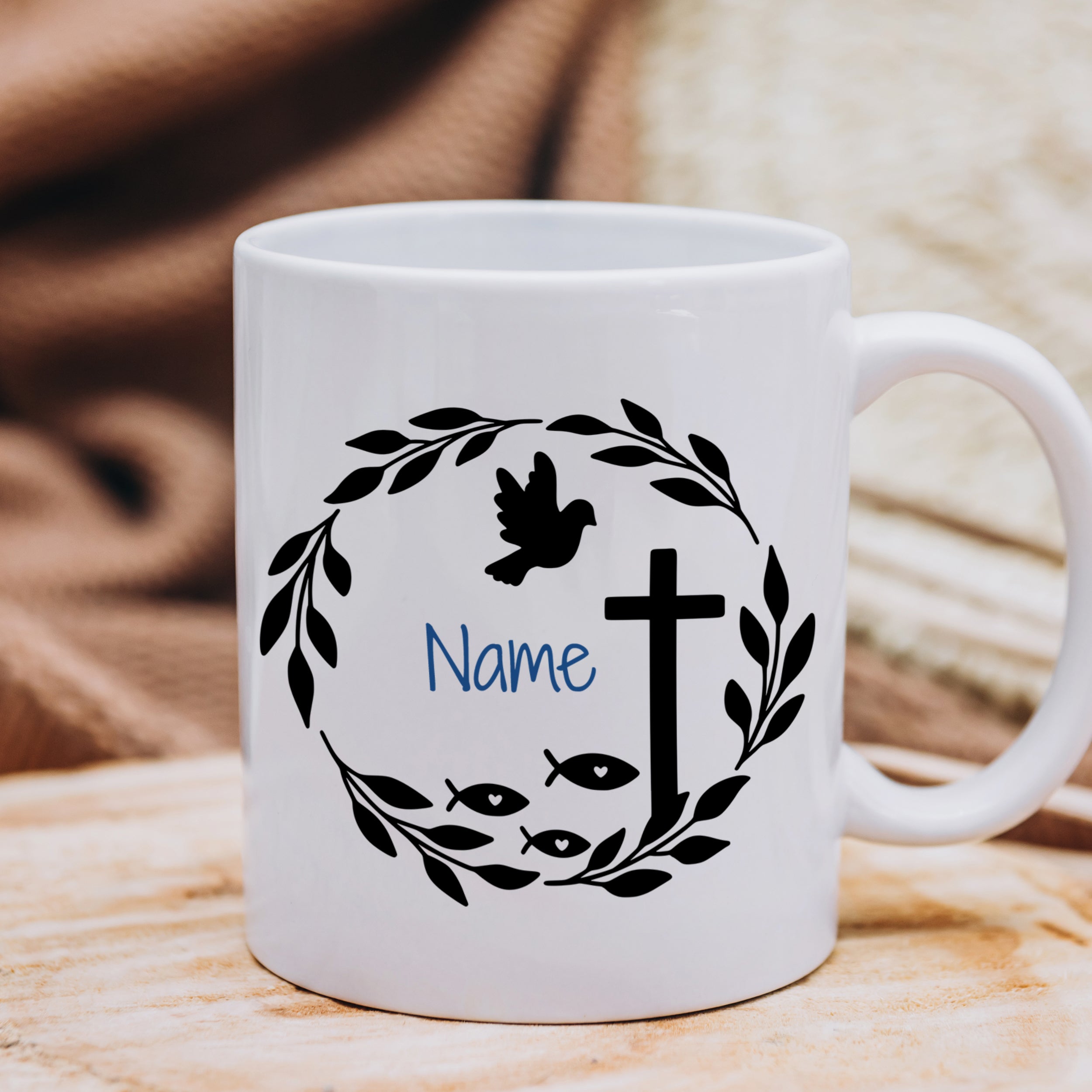 Tasse mit Taube und Kreuz - Ein Zeichen des Glaubens