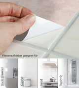Fliesenaufkleber in Weiß, geeignet für Badezimmer und Küche.