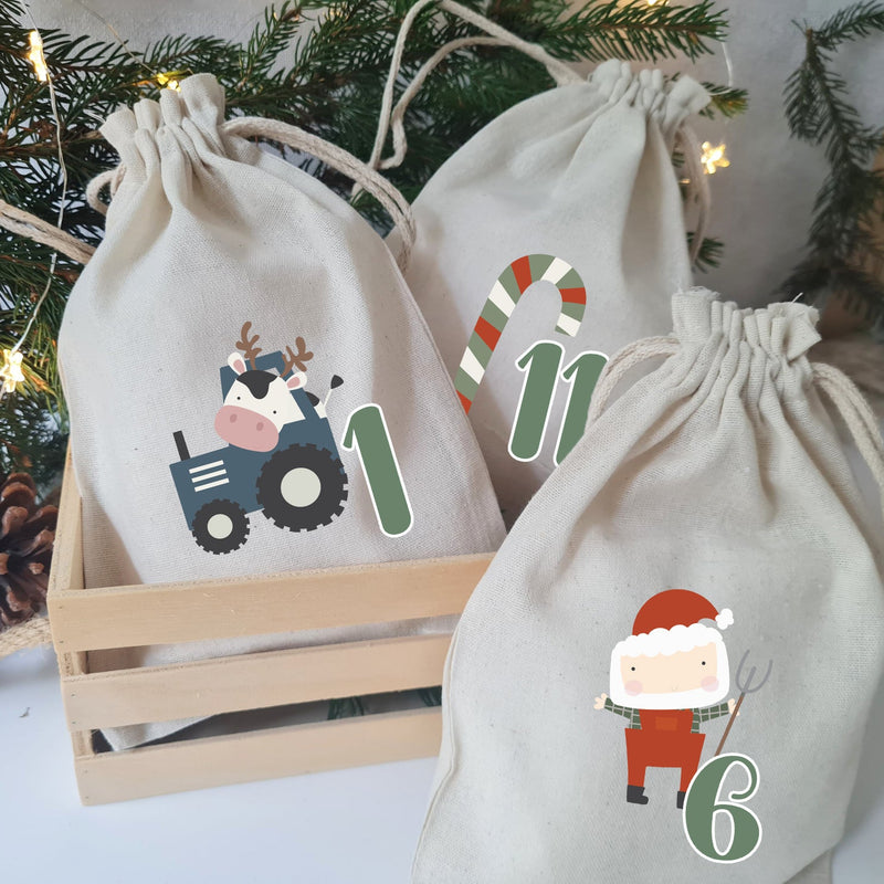 Adventskalender Bauernhof in Beige mit bunten Motiven.