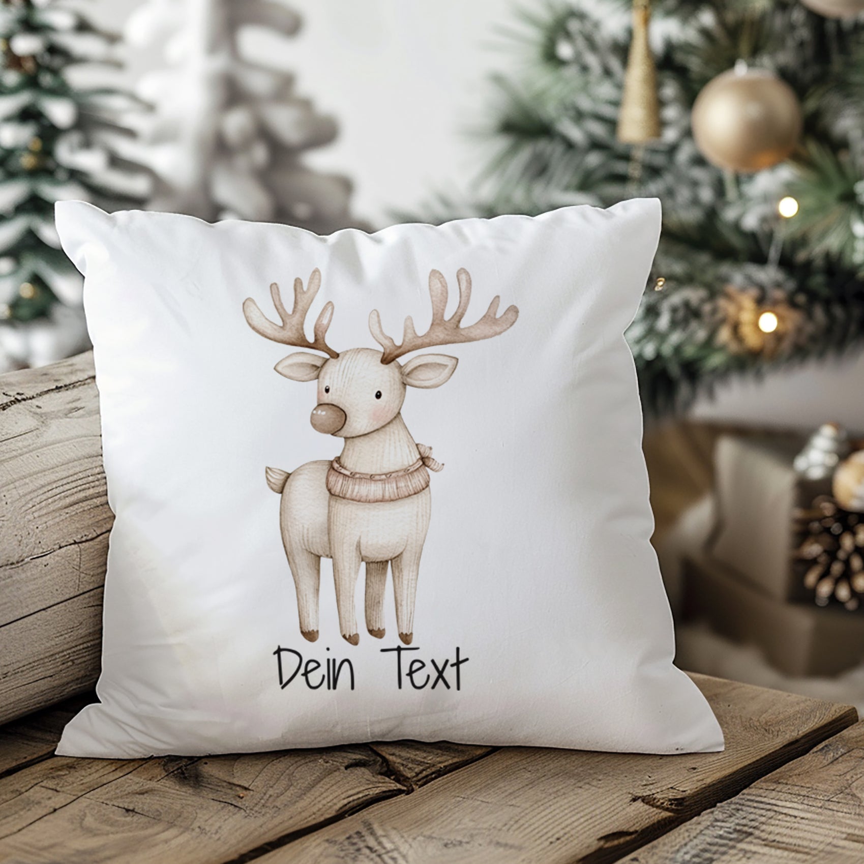 Kissen mit niedlichem Rentier-Motiv und personalisierbarem Text.