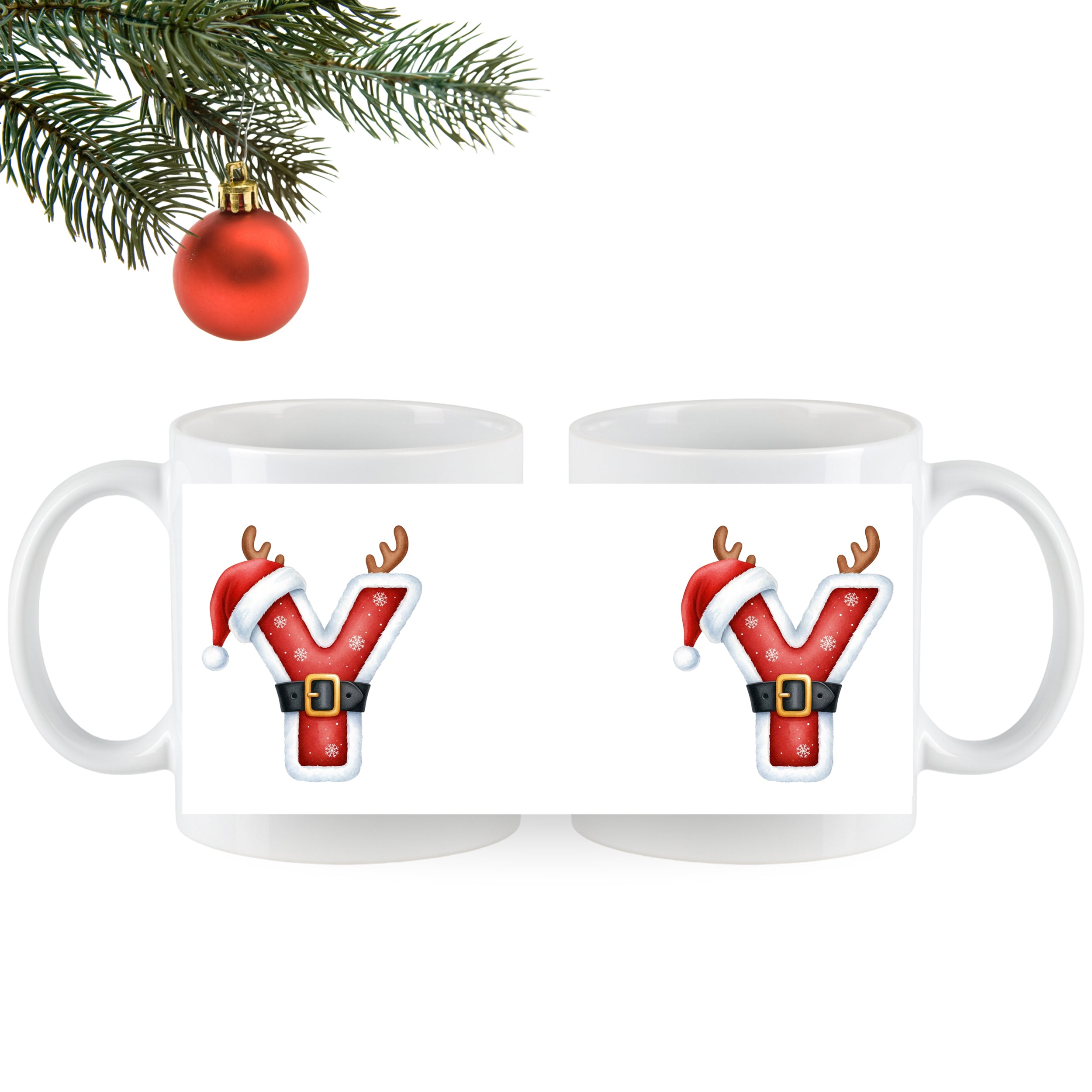 Weihnachtliche Tassen mit roten Buchstaben Y und Rentiergeweih.