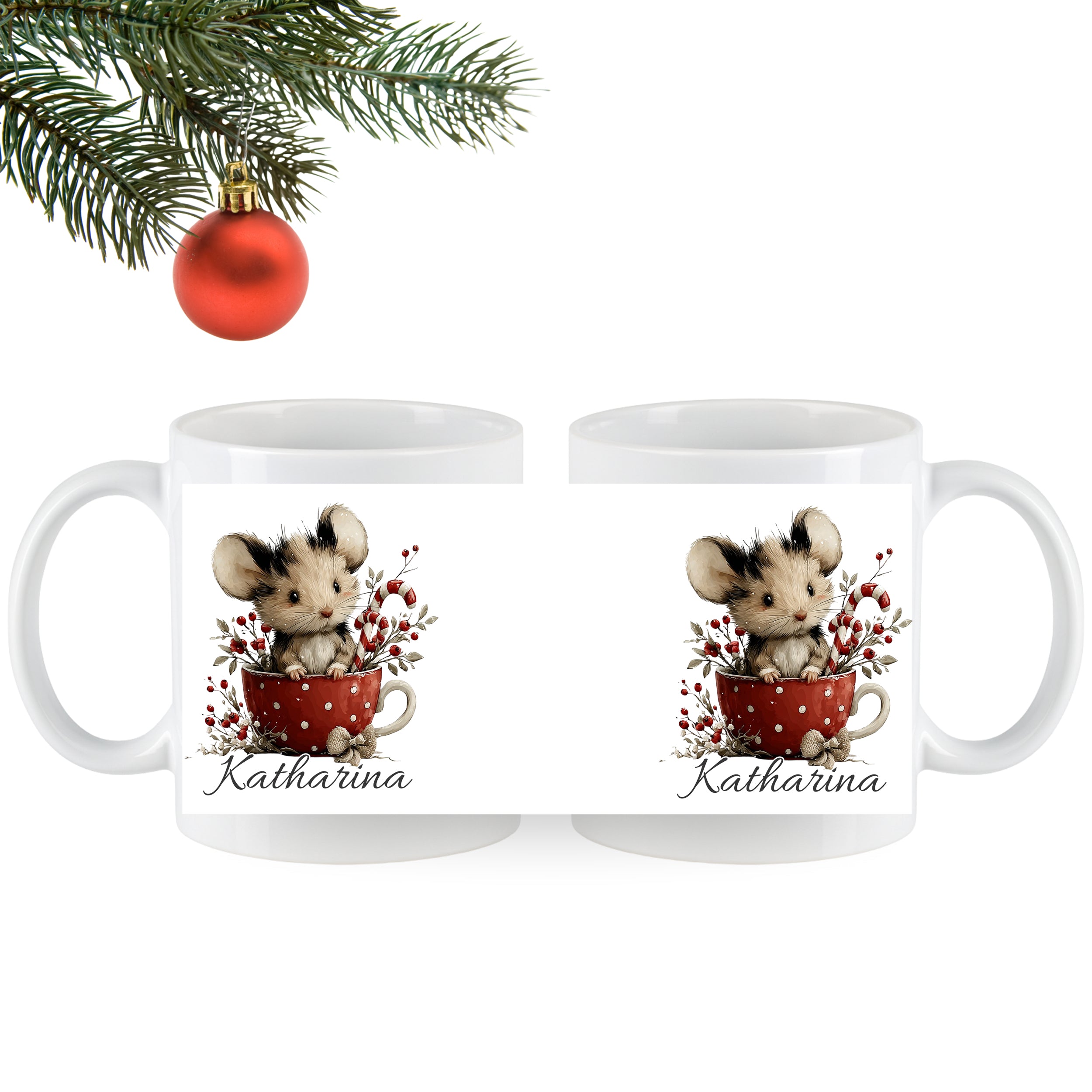Tasse mit Maus, rotem Becher und Weihnachtsmotiven.