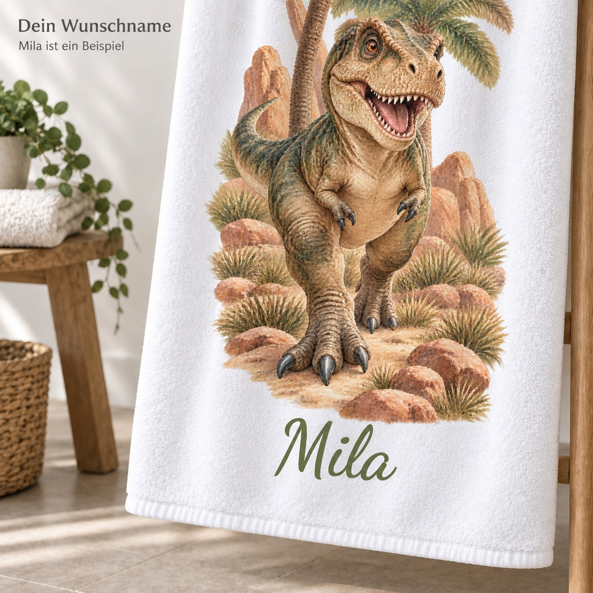 Dinosaurier-Handtuch T-Rex in der Savanne mit Namen – Personalisierung mit Beispielnamen Mila