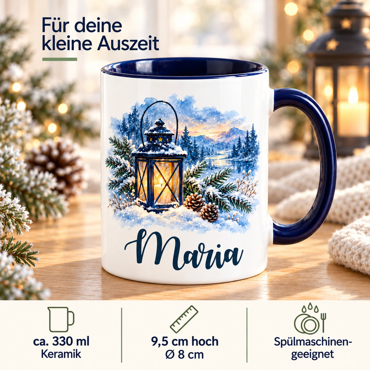 Weiße Keramiktasse mit dunkelblauem Henkel, Winterlaterne und Wunschname mit Angaben zu Volumen, Größe und Pflege