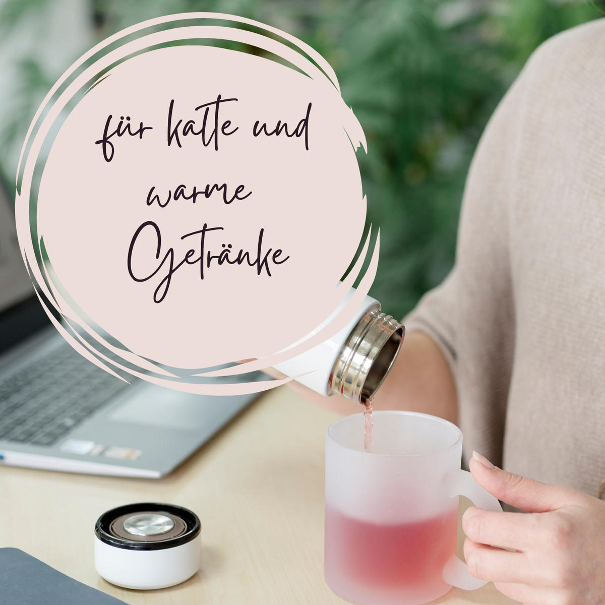 Glastasse mit bunten Blumen – Jetzt personalisieren!