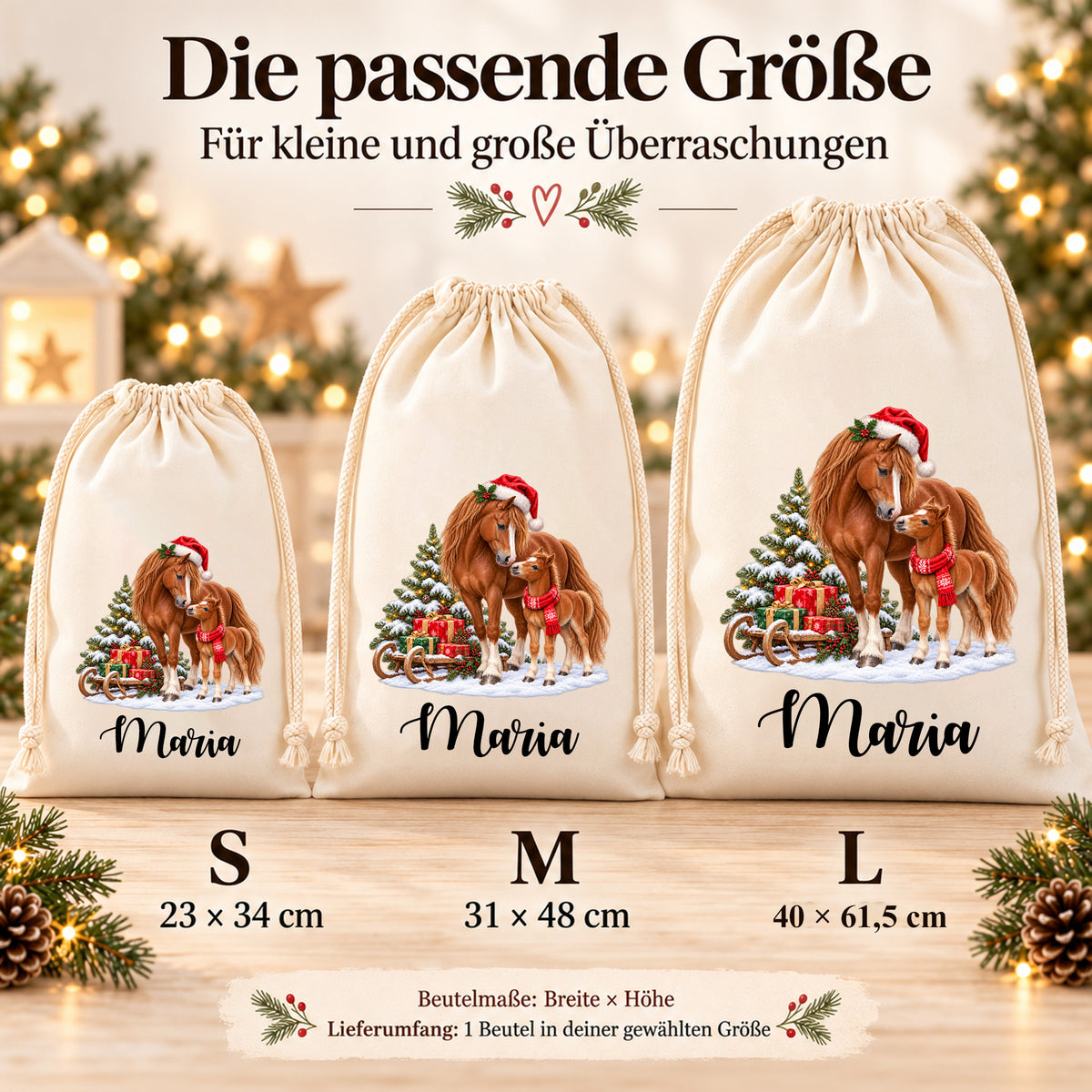 Illustrative Größenübersicht der Nikolaussäcke mit braunem Pferd und Fohlen neben einem Geschenkschlitten: S 23 × 34 cm, M 31 × 48 cm und L 40 × 61,5 cm, jeweils Breite × Höhe.