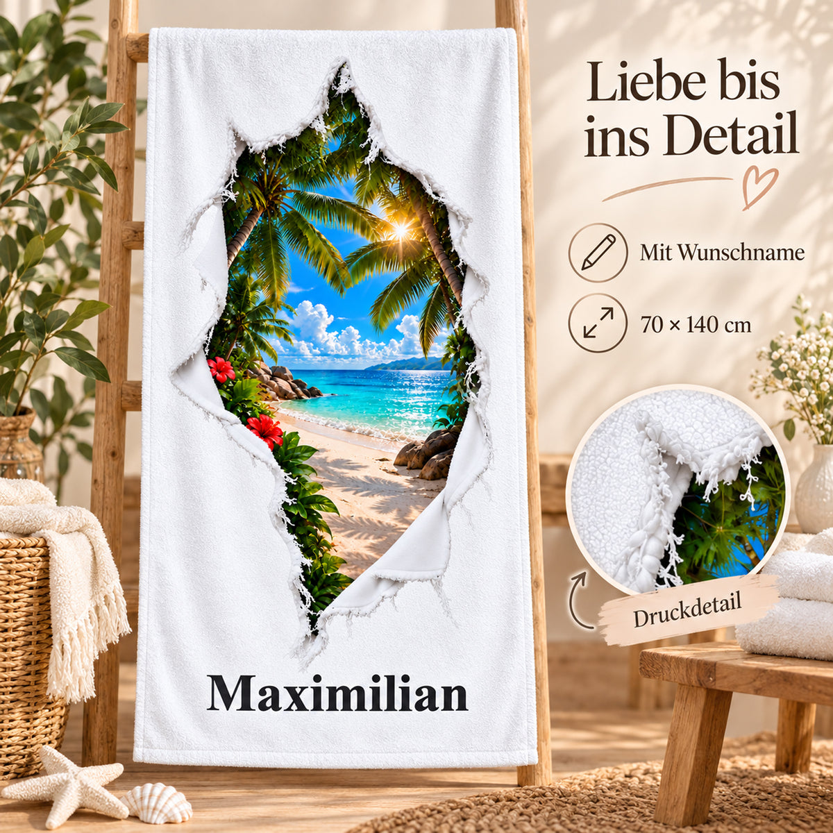 Handtuch mit Palmenstrand in Rissoptik und Wunschname, mit Druckdetail und Größenangabe