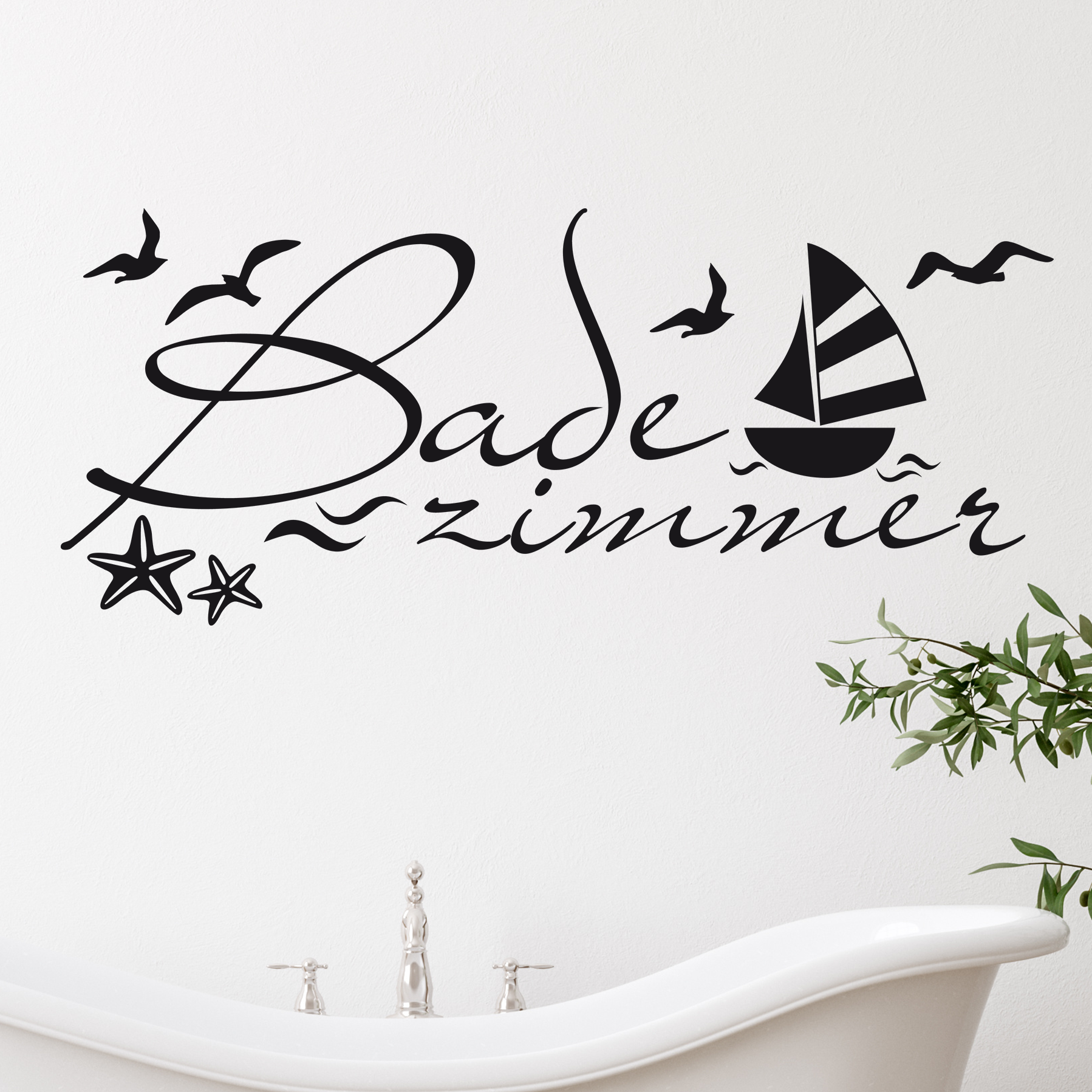 Wandtattoo "Badezimmer" in Schwarz mit Boot und Sternen.